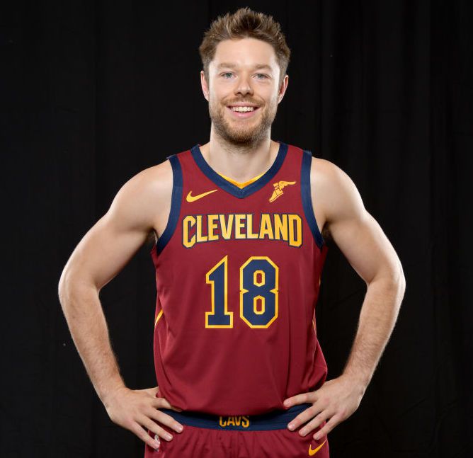The Forgotten Stories of the Cavs' Black-Sleeved Jerseys, by Spencer Young, Basketball University