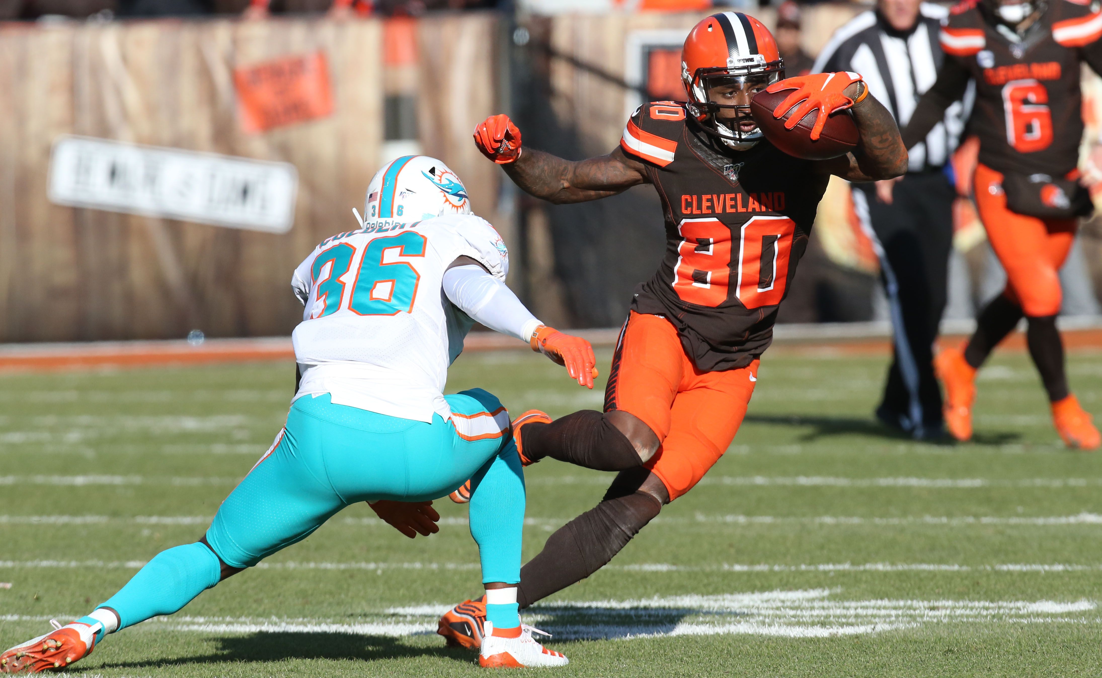 Cleveland Browns rout Miami Dolphins 41-24