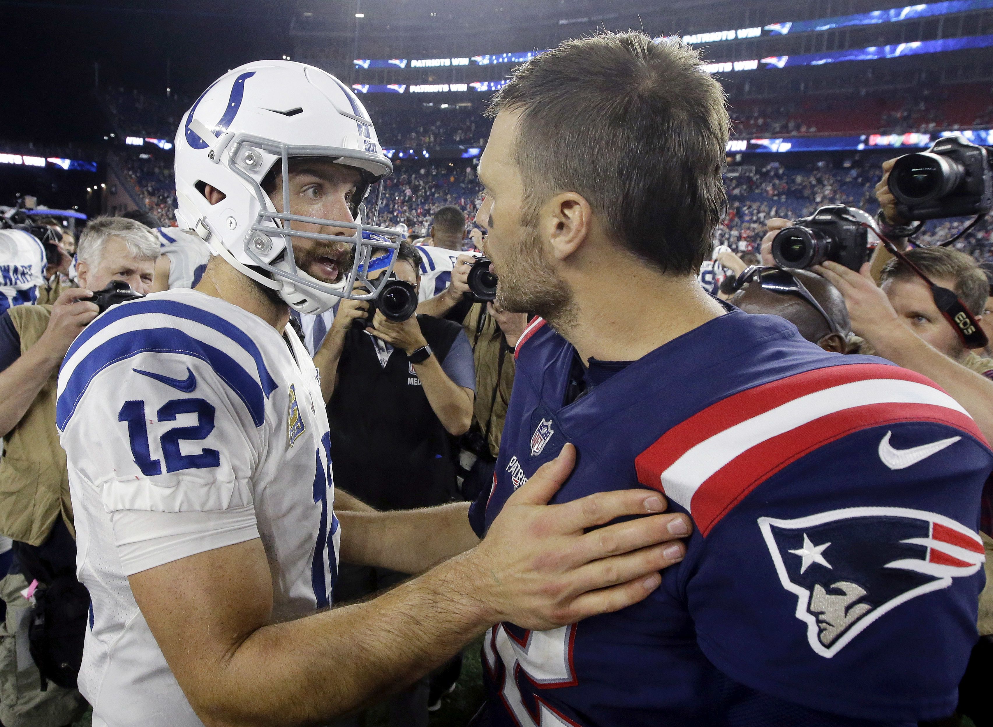 Tom Brady wishes Boston Bruins good luck as they begin season