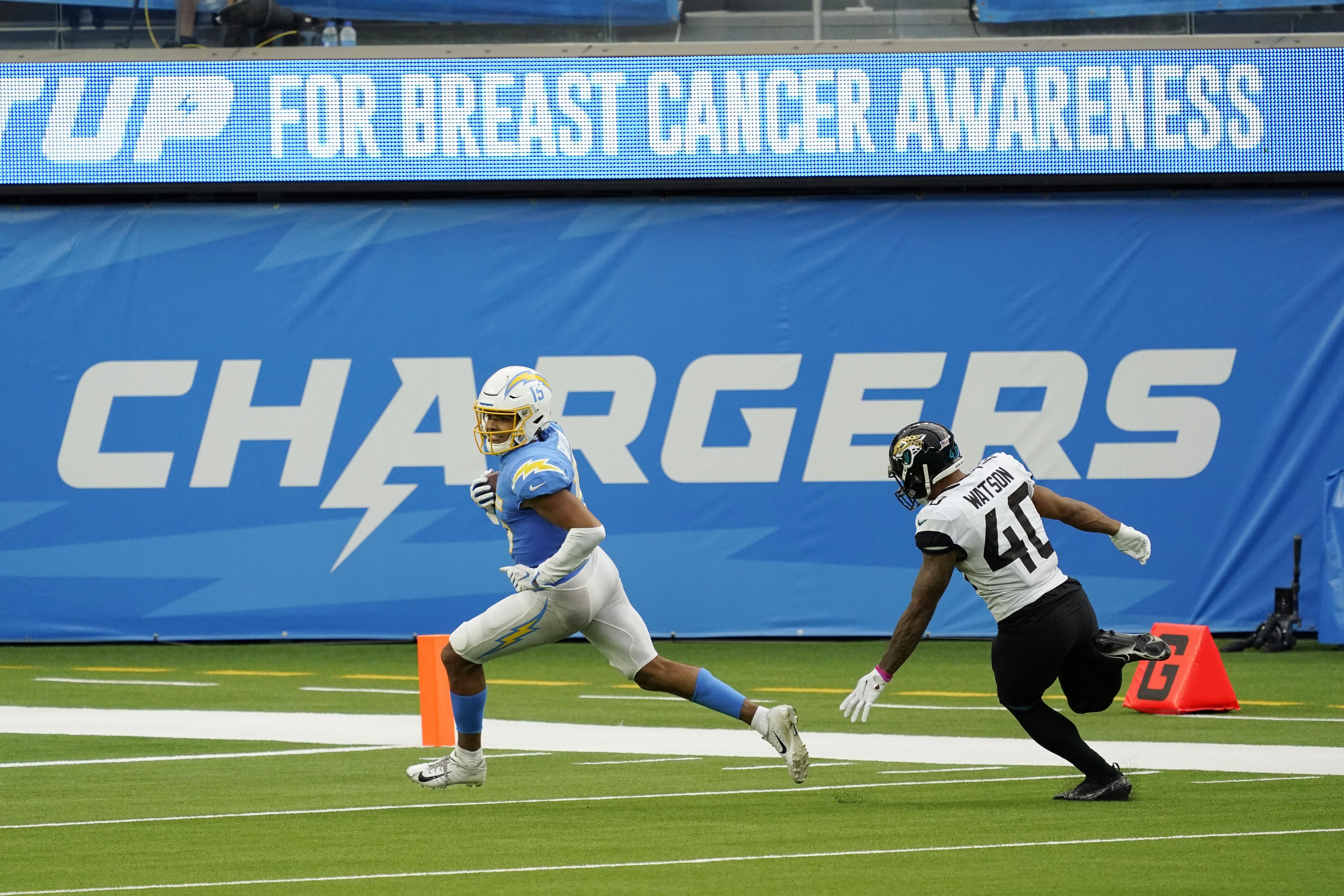 Herbert Leads Chargers to 39-29 Victory Over Jaguars