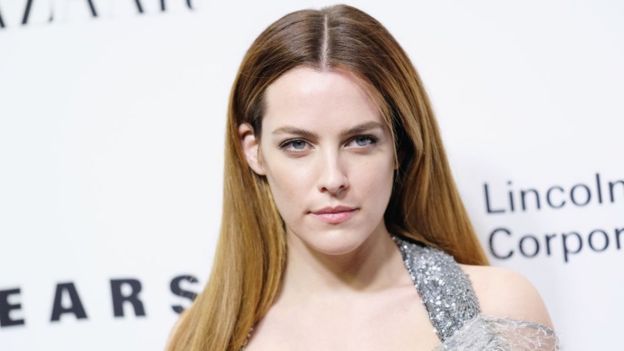 Riley-Keough-2.jpg