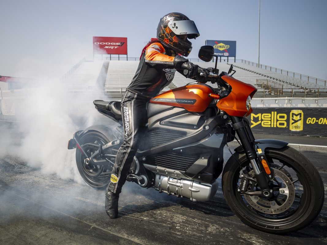 Harley Livewire Sets Speed Record For Electric Bike Motorcycle Cruiser