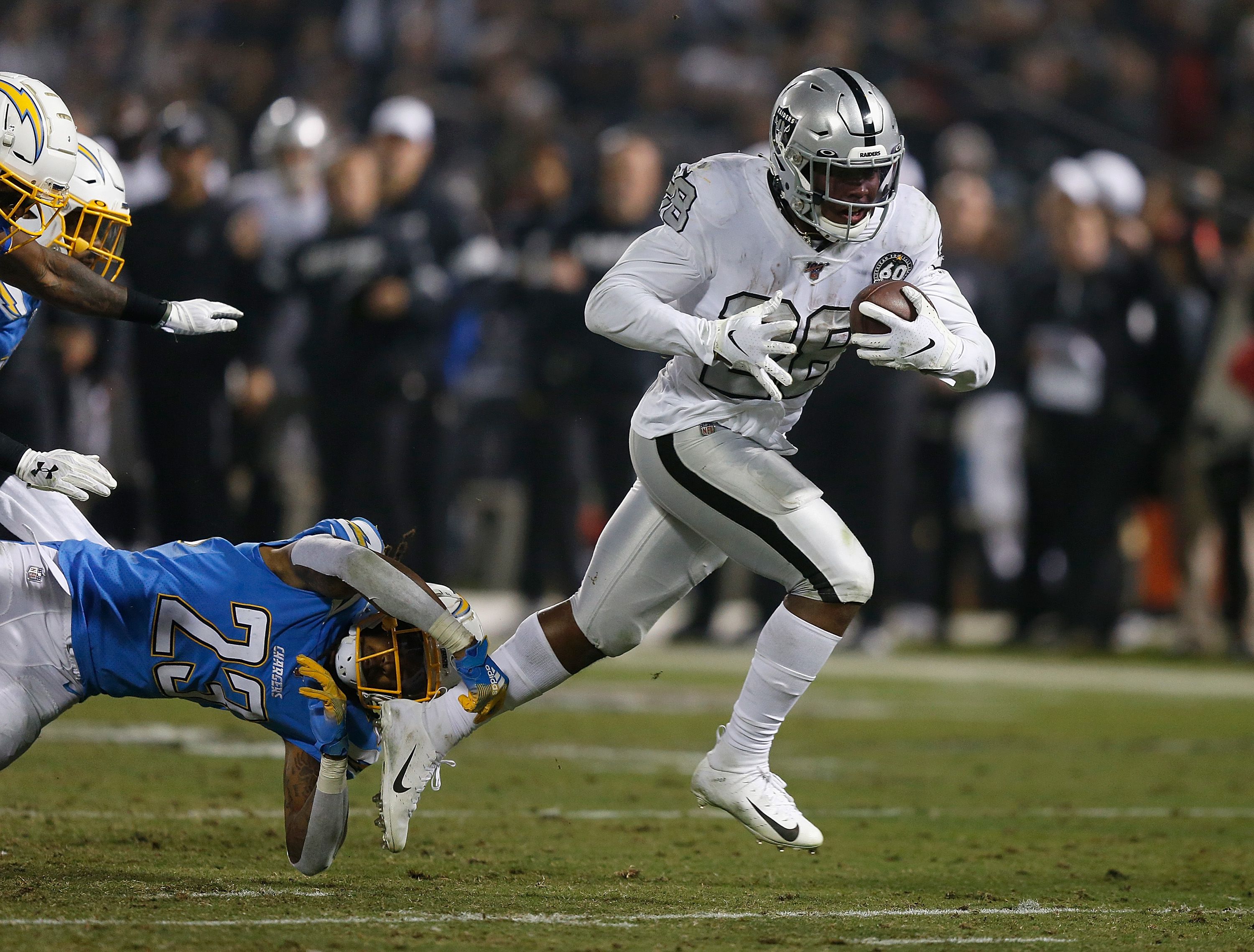 Chargers-Raiders Final Score: Bolts survive late Raiders rally 24-17 -  Bolts From The Blue