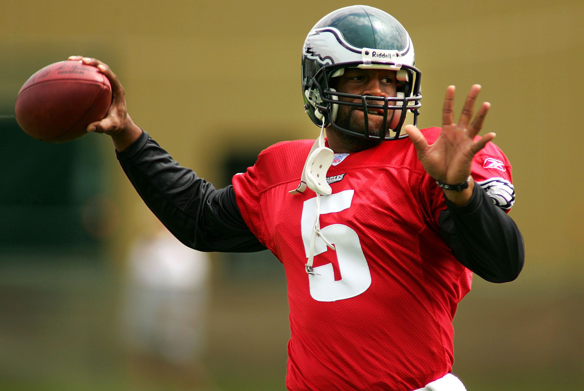 Former Syracuse QB Donovan McNabb says he's looking at three NFL