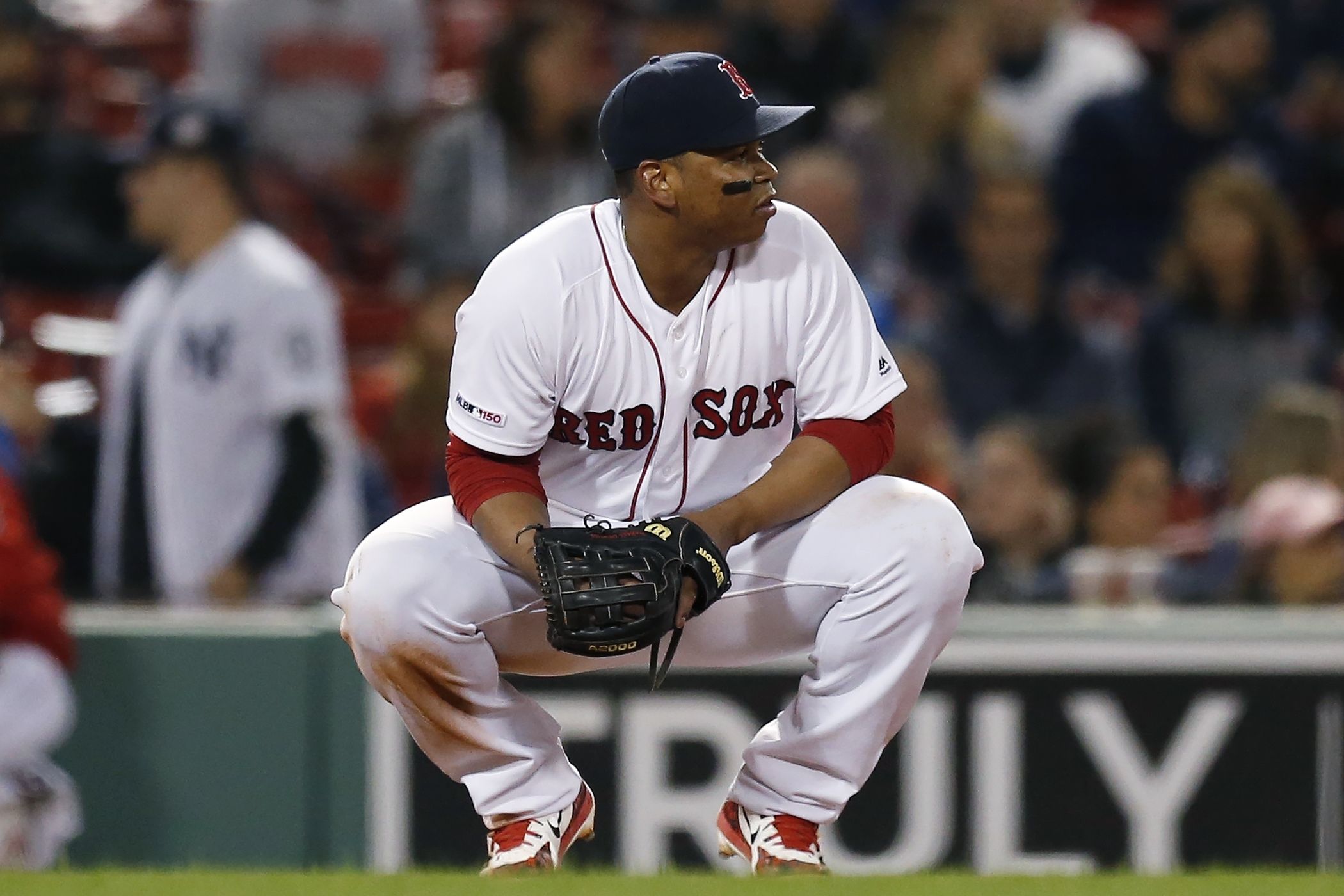Rafael Devers struggles to sort out the error of his ways - The Boston Globe