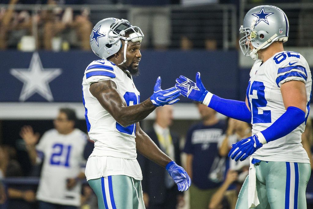 Dallas Cowboys by Chat Sports - Better WR: Dez Bryant or Black Panther?