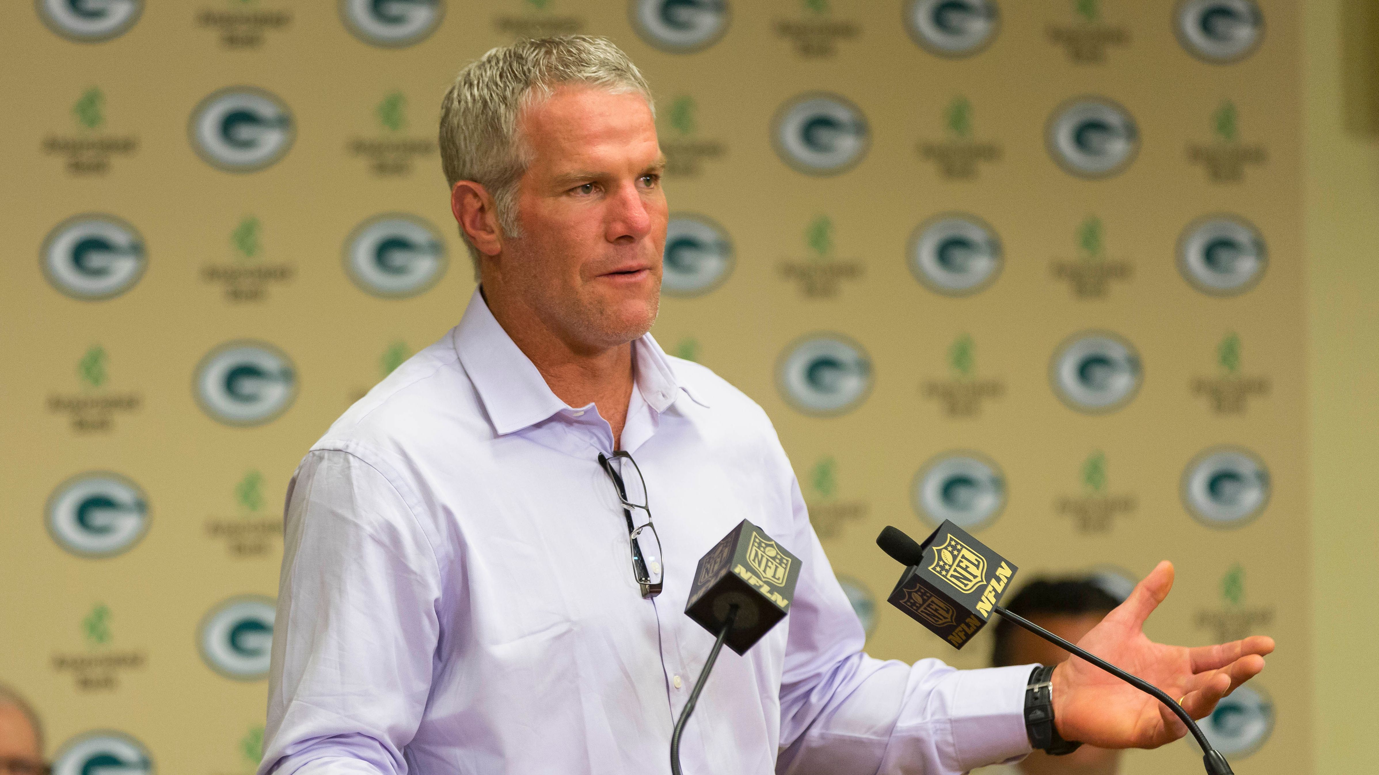 Report: Packers offer Favre as much as $20 million to stay retired – San  Bernardino Sun