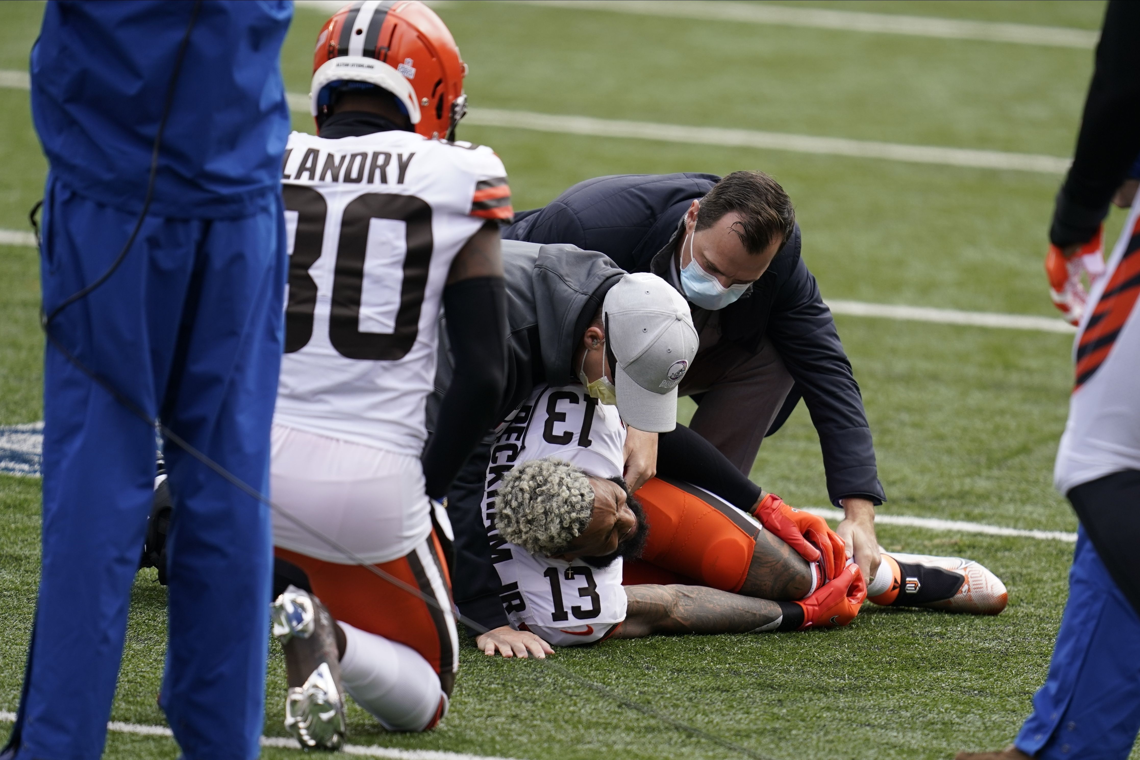 Browns WR Jarvis Landry playing with broken rib