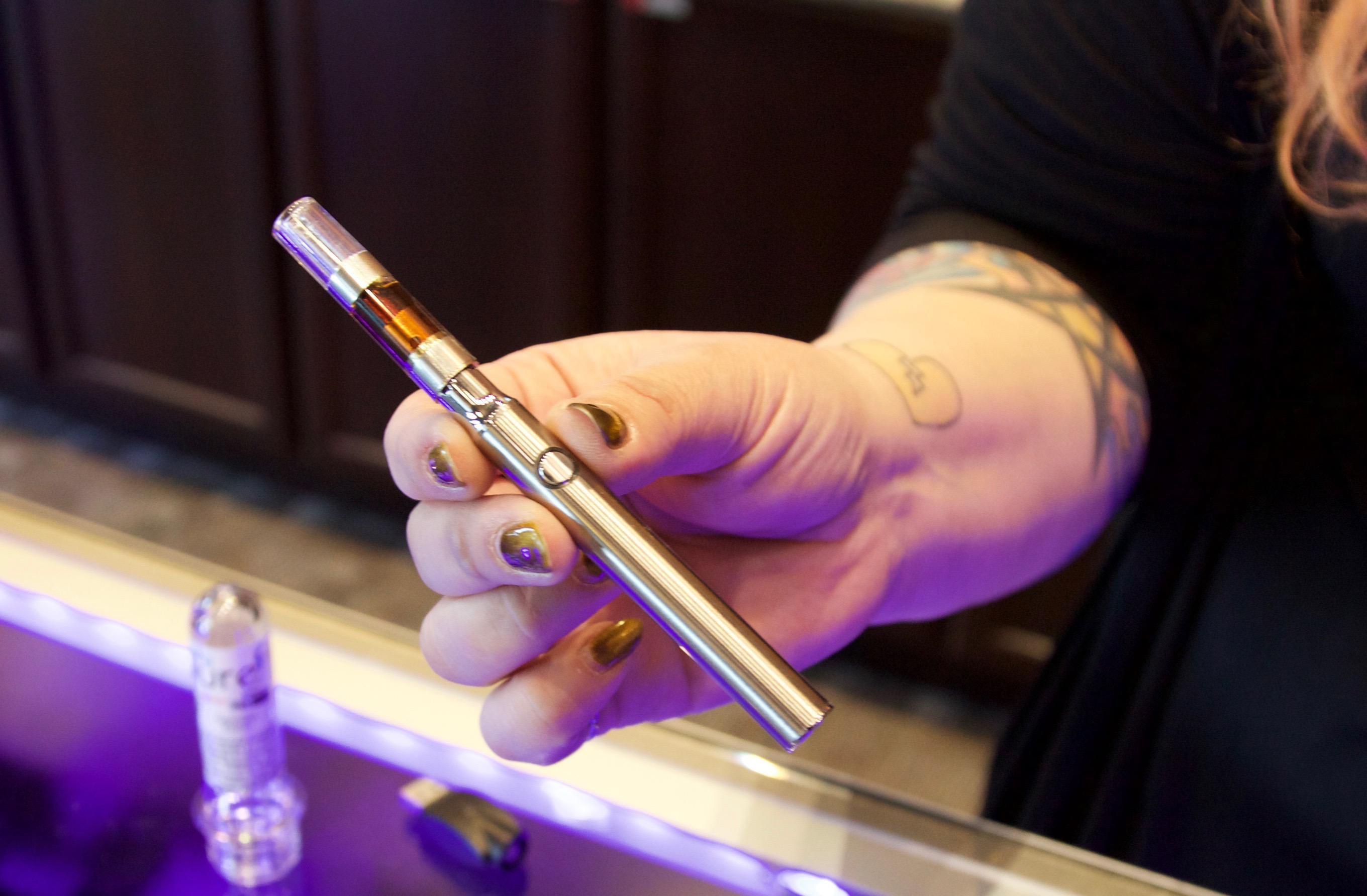 Oregon Regulator Recalls 18,000 THC Vape Cartridges, News