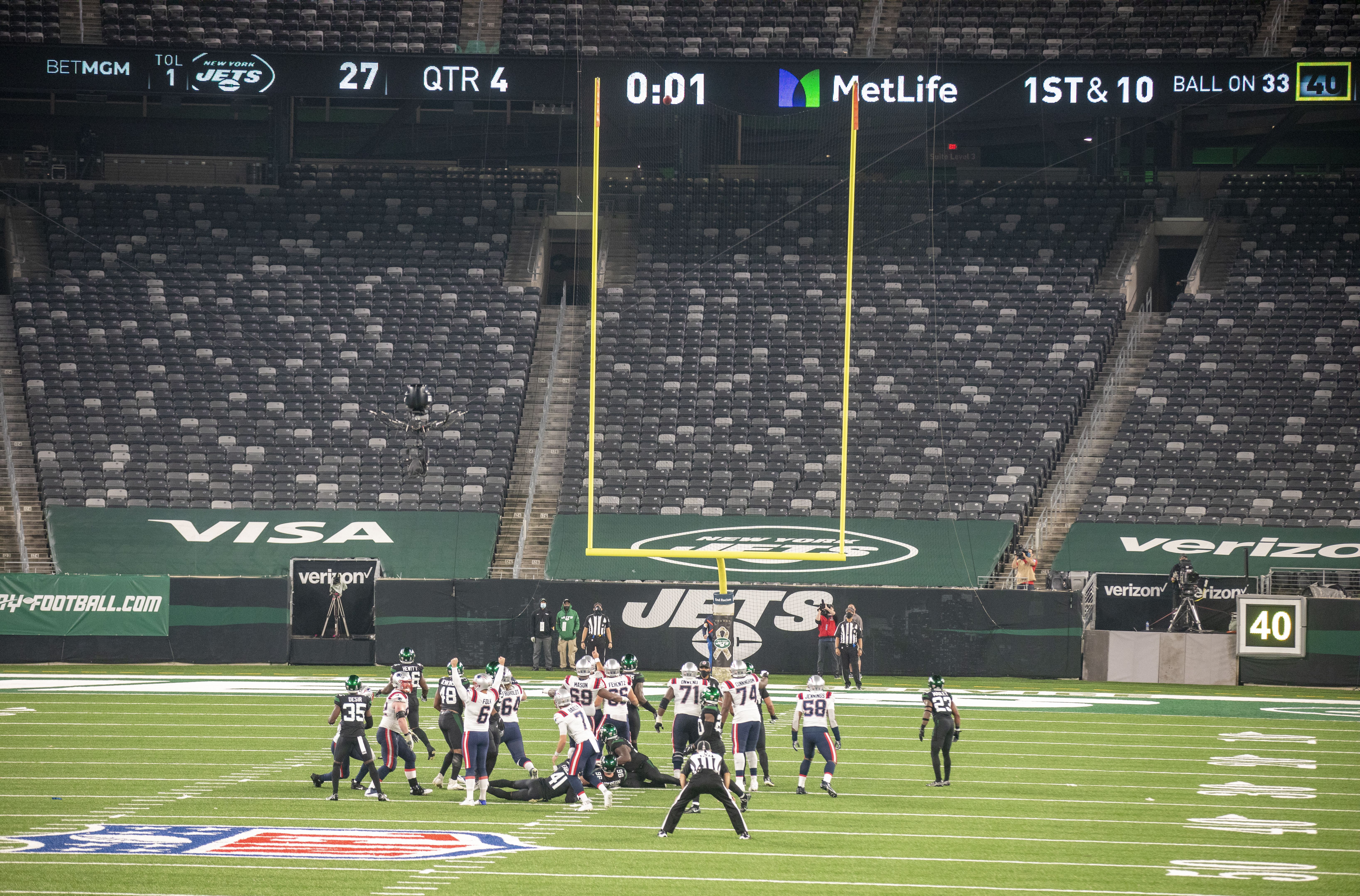 Jets Fall to New Low, 0-9, With Loss to Patriots - The New York Times