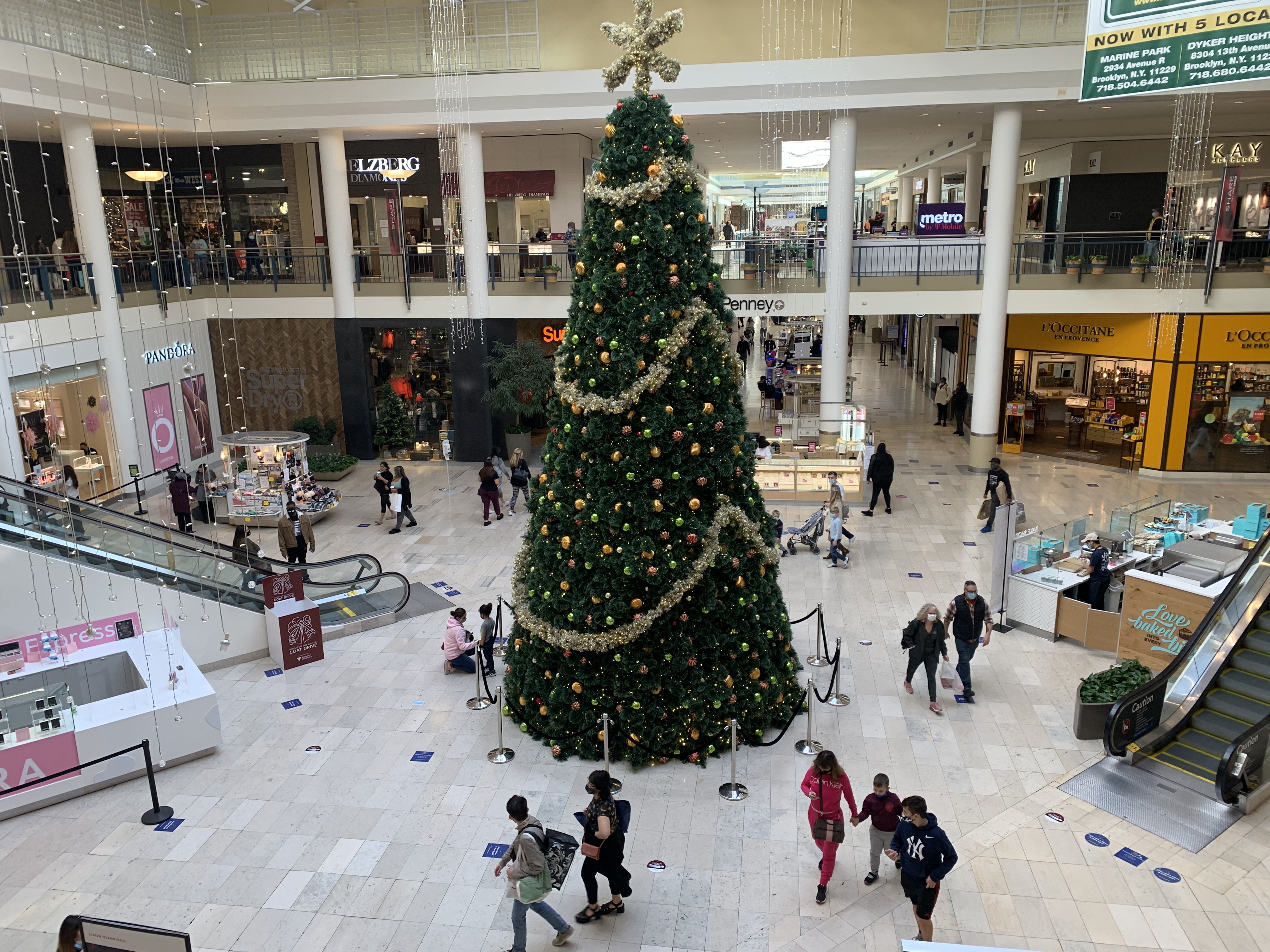 Christmas Eve Mall Hours 2021: Potomac Mills Mall