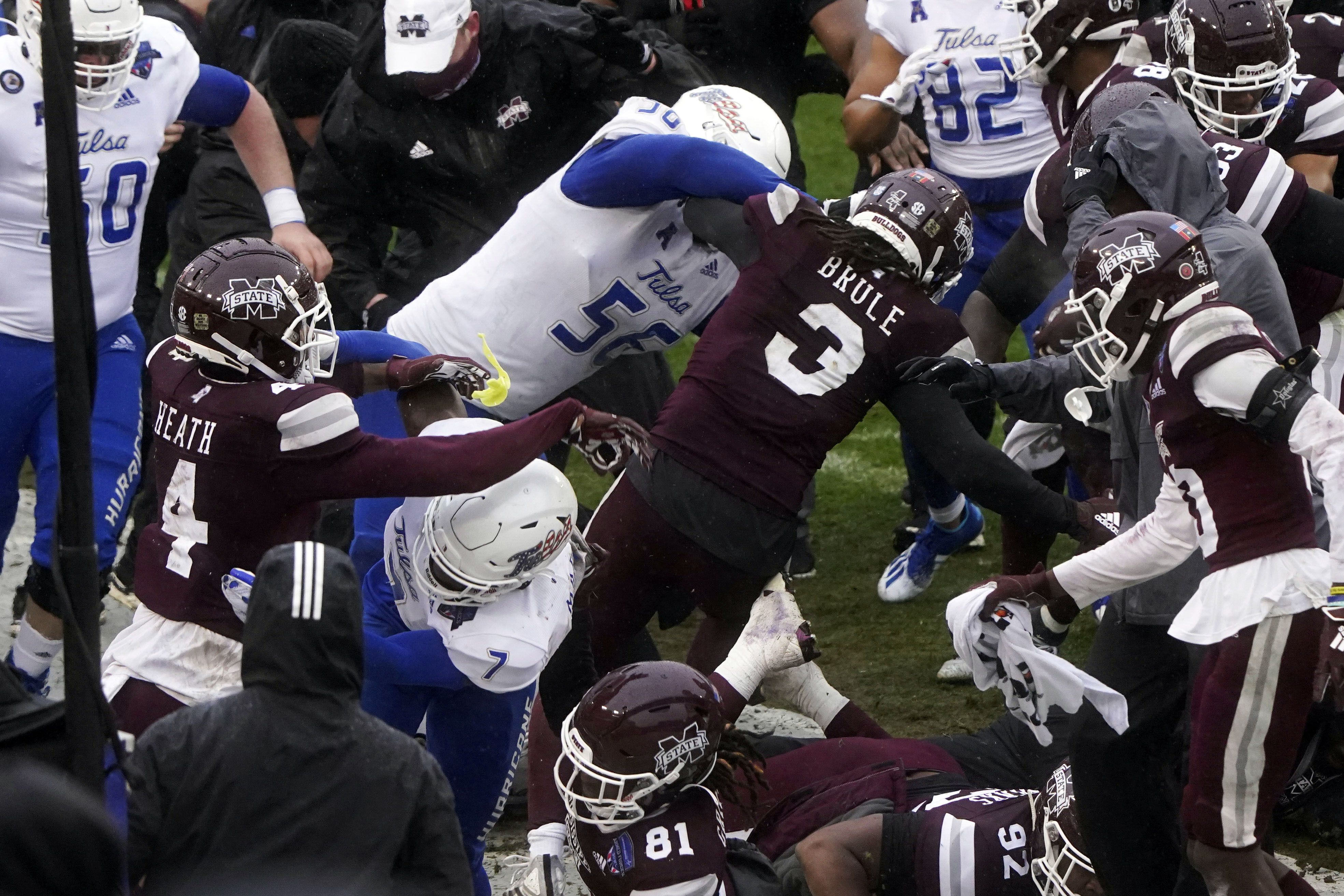 WATCH: Massive brawl erupts at bowl game played in Texas