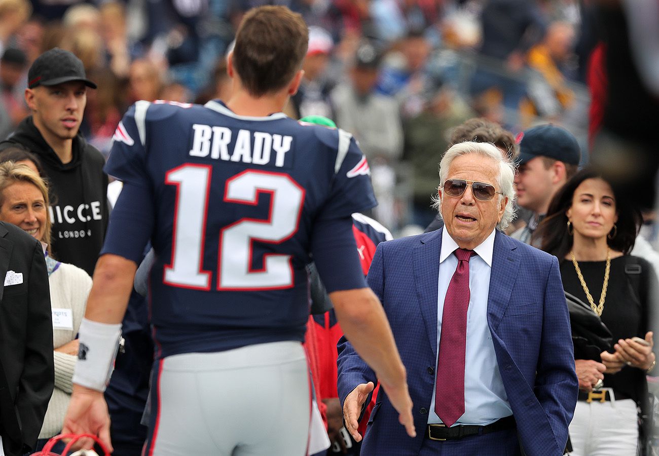 ESPN NFL Analyst: Patriots QB Tom Brady Is Done - The Spun: What's  Trending In The Sports World Today