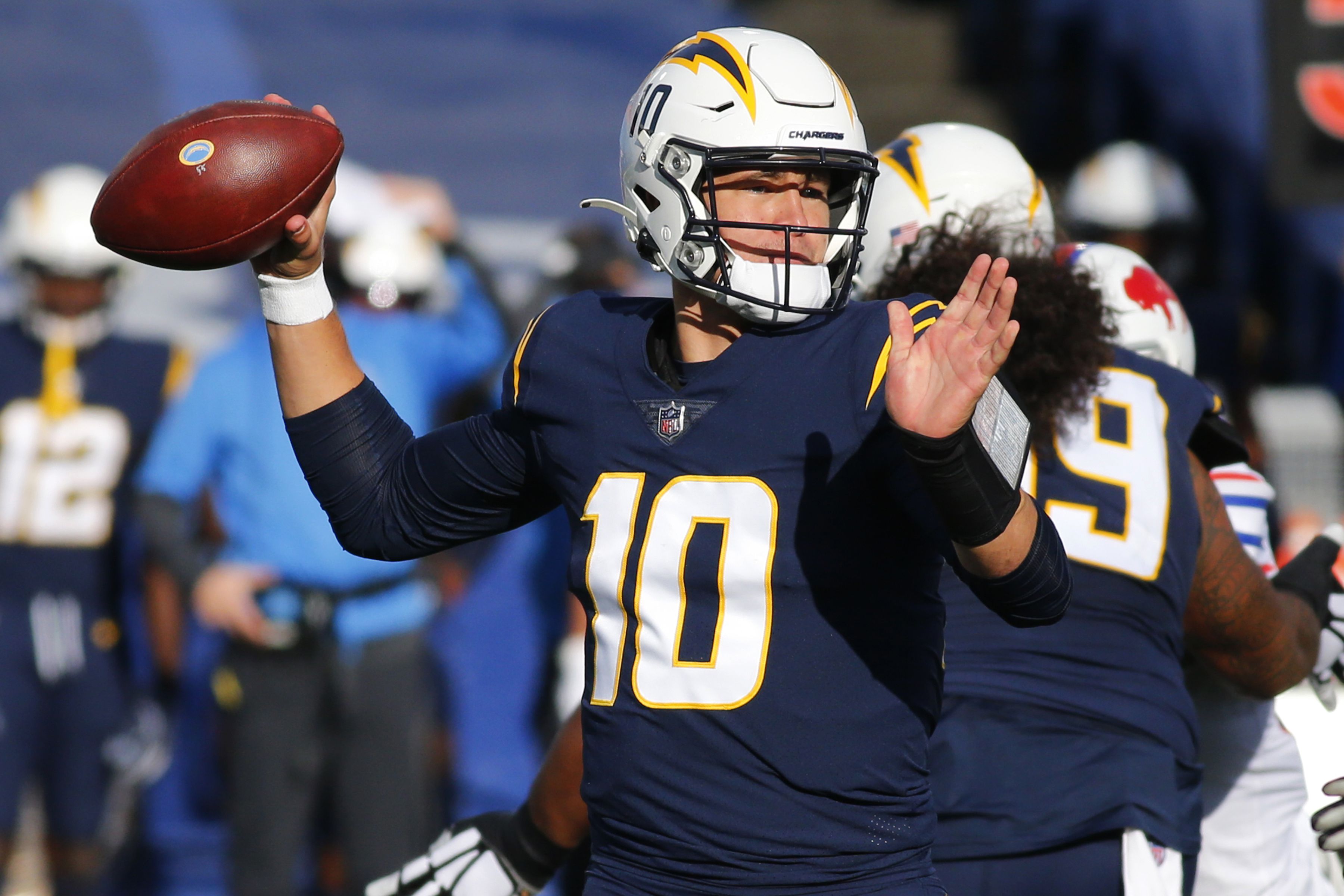 Justin Herbert remembers old photos in Chargers gear, reminisces about Dan  Fouts 