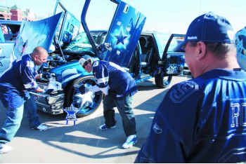 Cowboys Life Car Club dazzles tailgaters with its customized vehicles