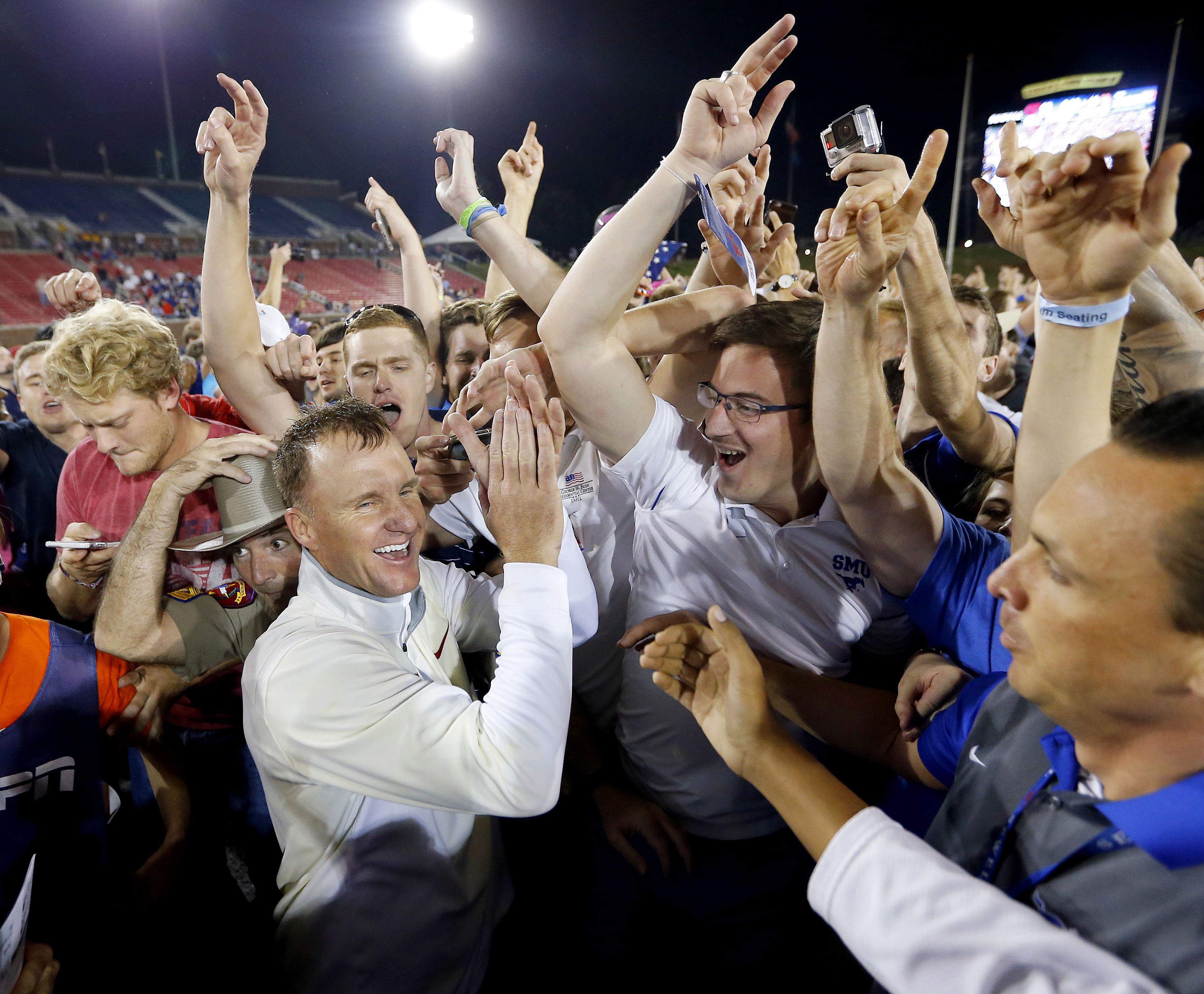 SMU stuns No. 11 Houston 38-16 by shutting down QB Greg Ward