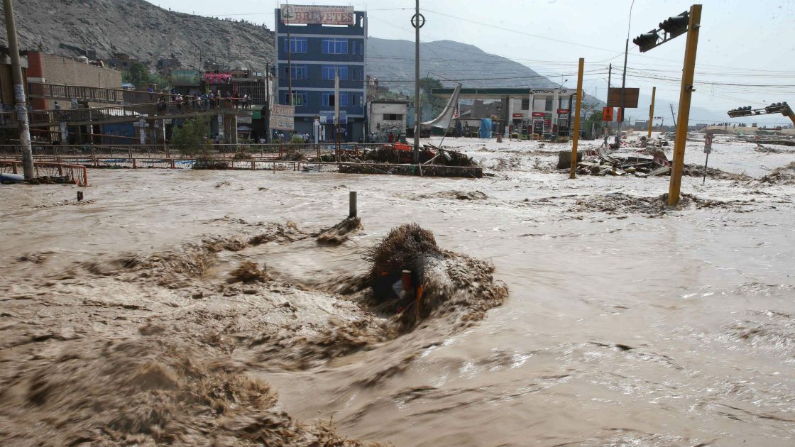 Perú inundaciones, lluvia, frente de mal tiempo, emergencia