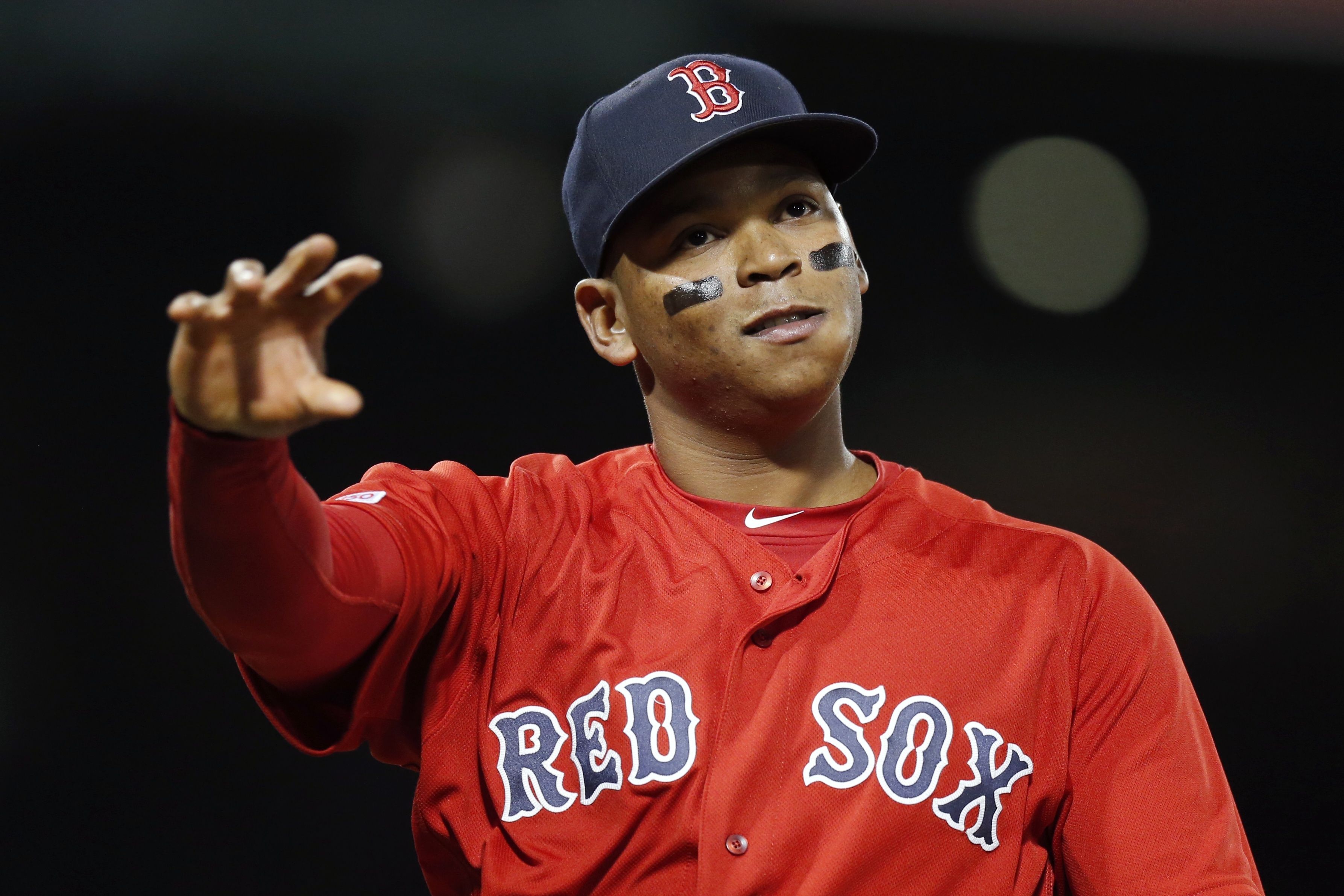 Rafael Devers talked with Adrian Beltre (Boston Red Sox's Mitch