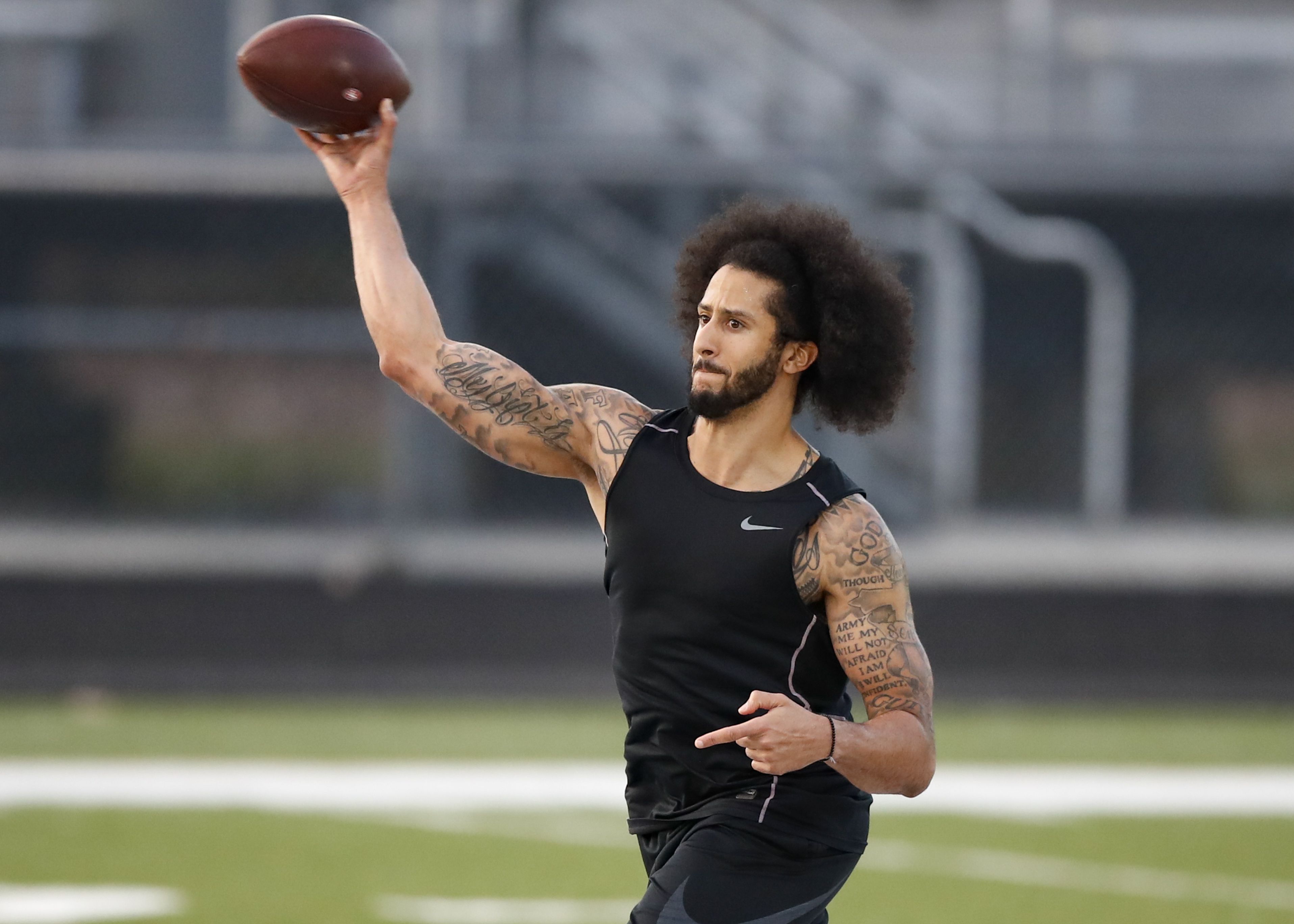 Parody 'SportsCenter' account falsely tweets Colin Kaepernick signed