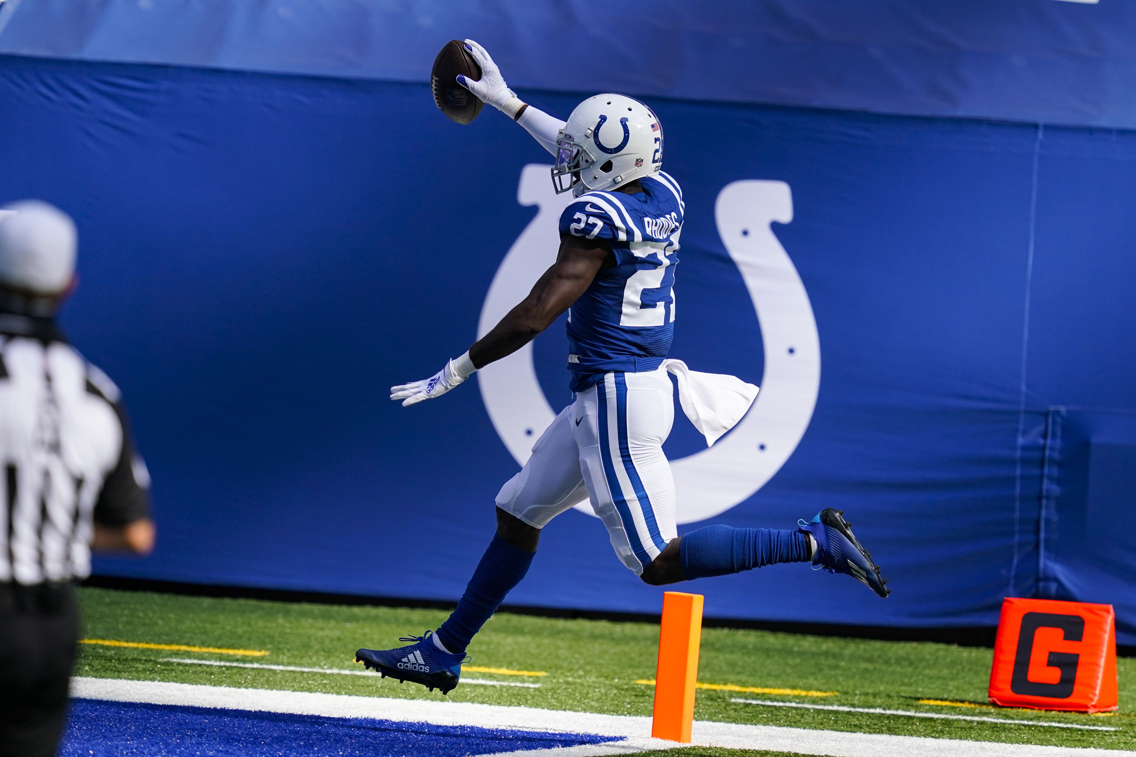 Colts could replace Xavier Rhodes with division-rival cornerback after  latest roster move