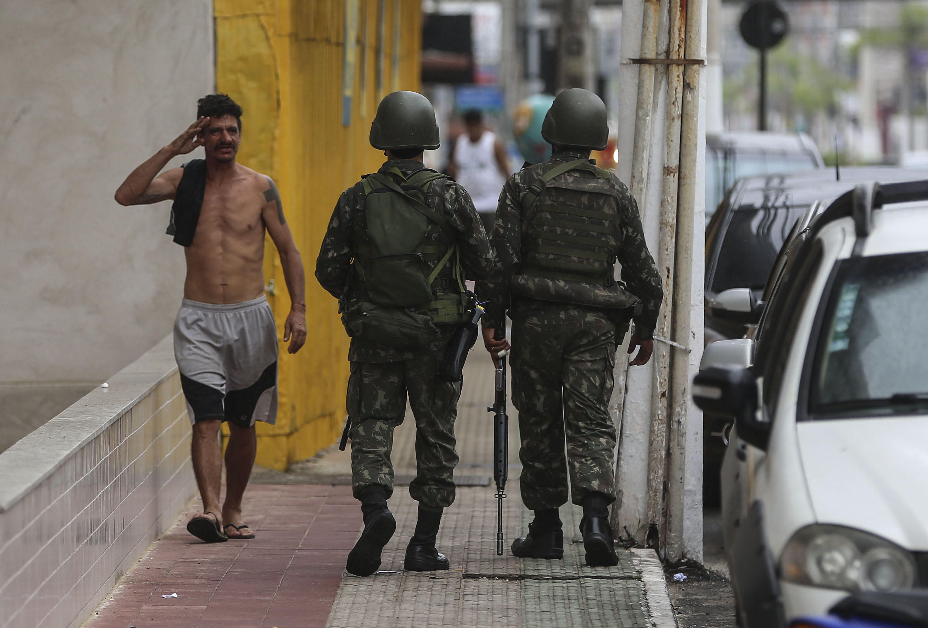 CONFLICTO POR HUELGA DE POLICÍA MILITAR EN ESPÍRITO SANTO COMPLETA SEIS DÍAS