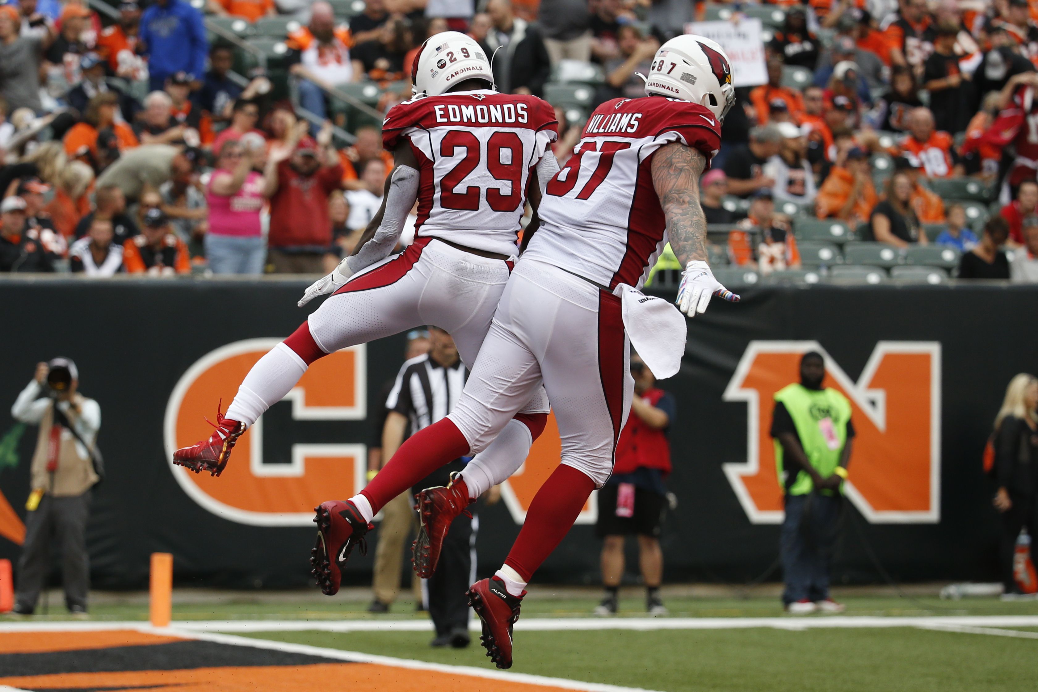 Former CD East, current Arizona Cardinals RB Chase Edmonds has big game in  win over Bengals 