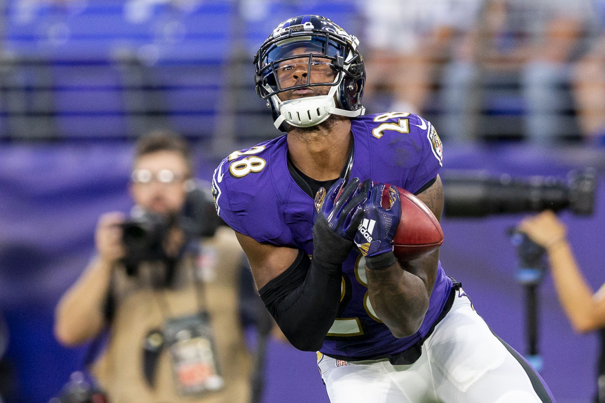 Ravens Release Justin Bethel