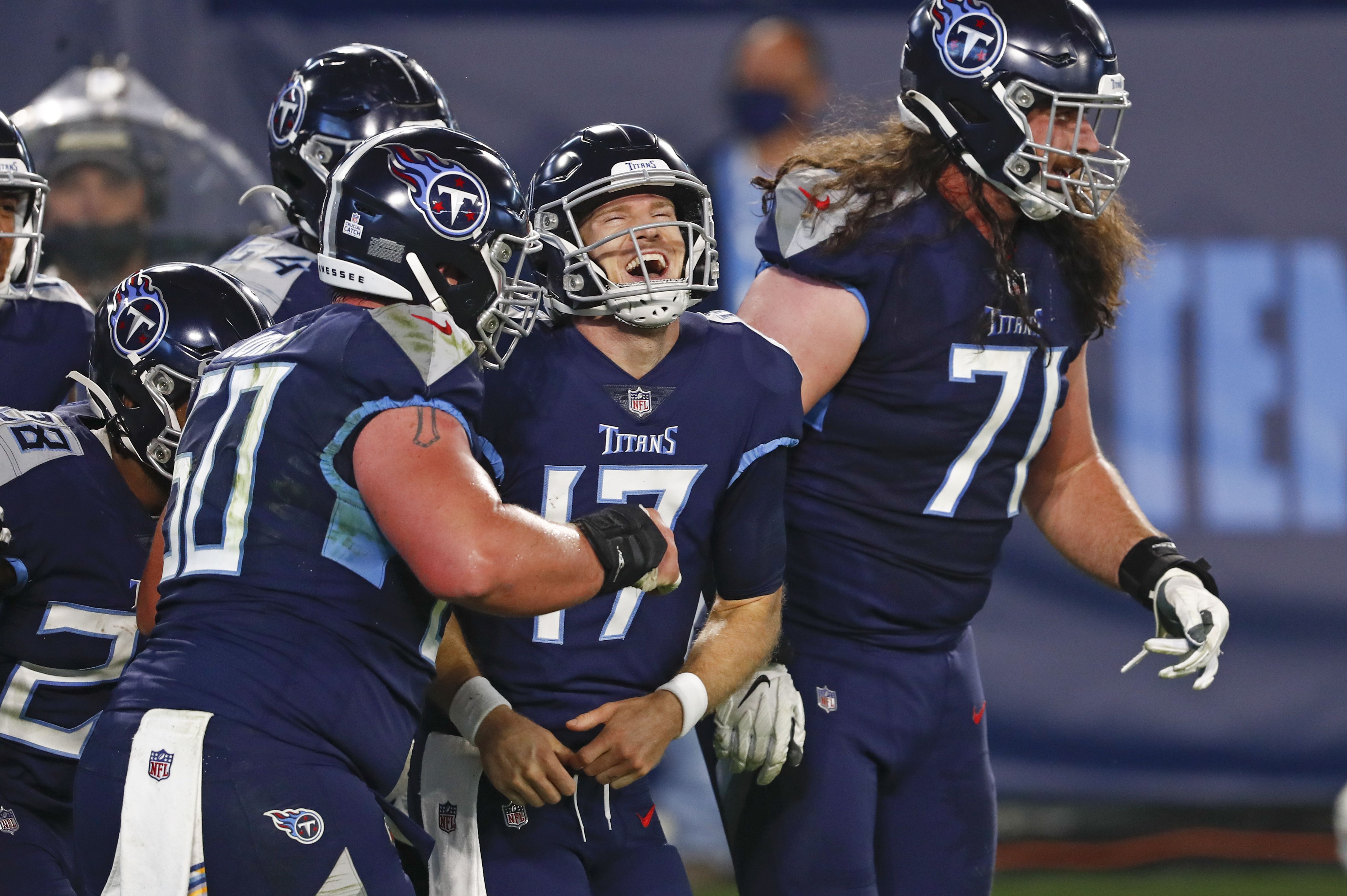 Titans defeat Buffalo Bills 42-16 at Nissan Stadium