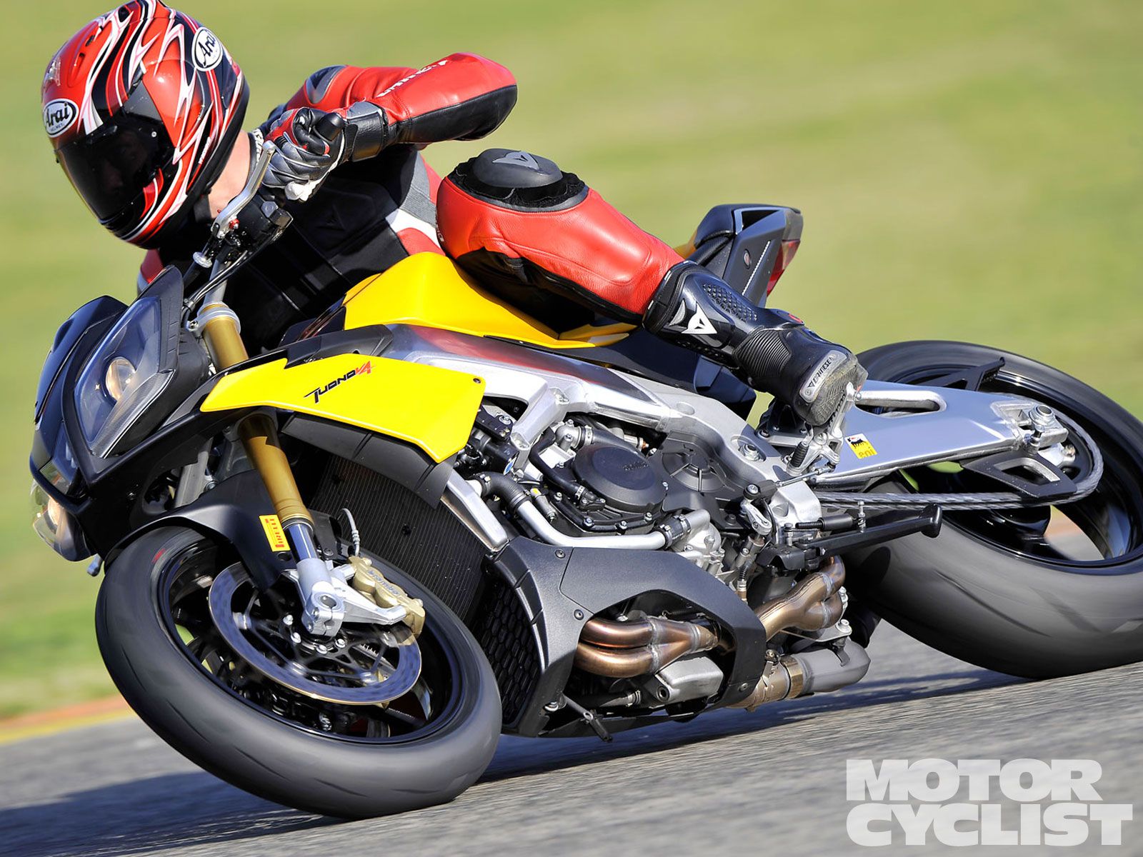 Aprilia Tuono V4R | First Ride | Motorcyclist