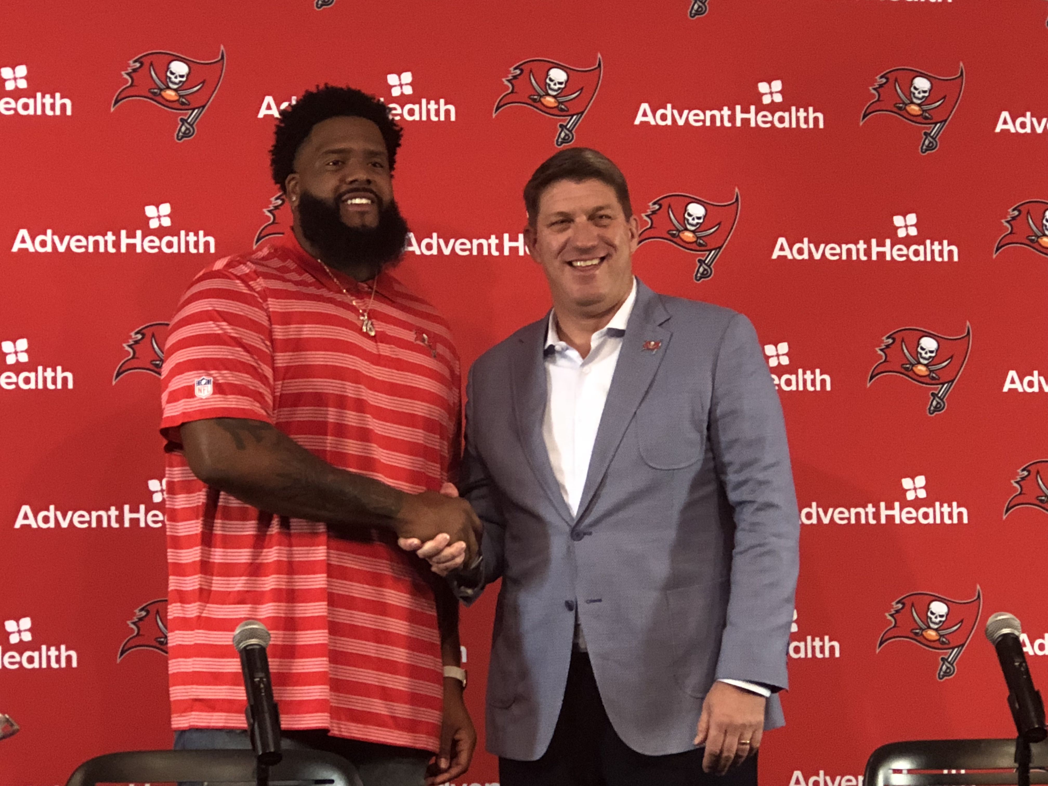 Bucs OT Donovan Smith: Shephard's Beach Resort enforced dress code