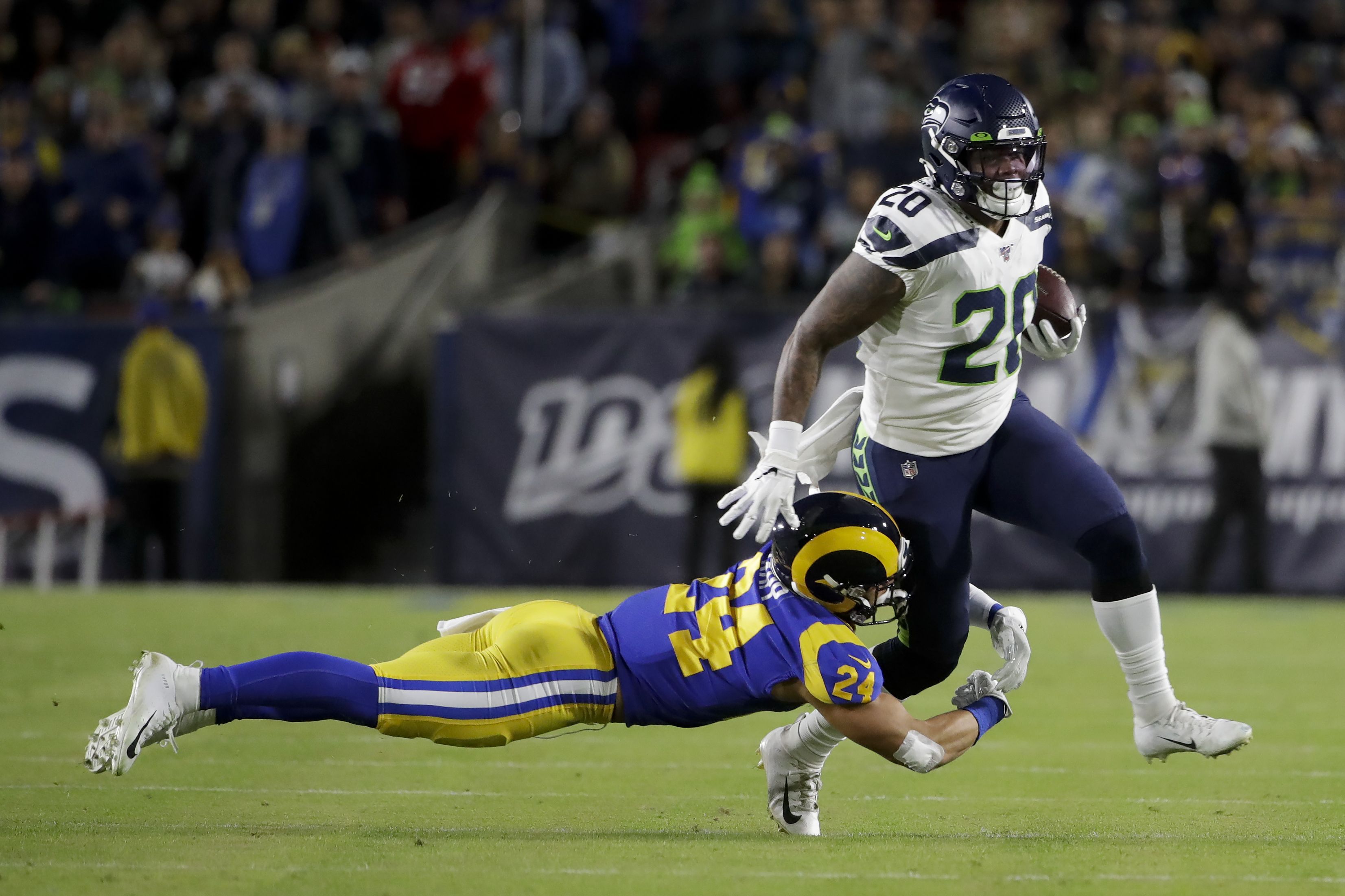 Eagles agree to terms with former Seahawks RB Rashaad Penny