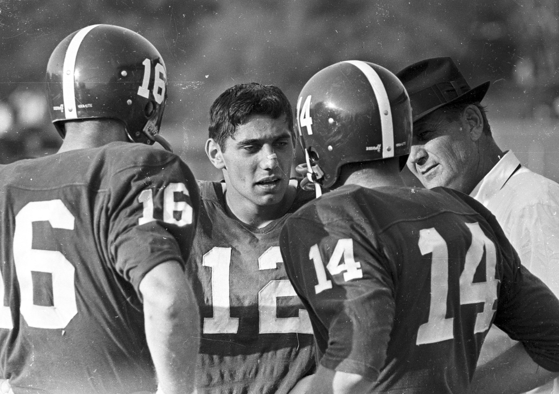 Joe Namath in town: Remembering a classic Week 2 QB showdown