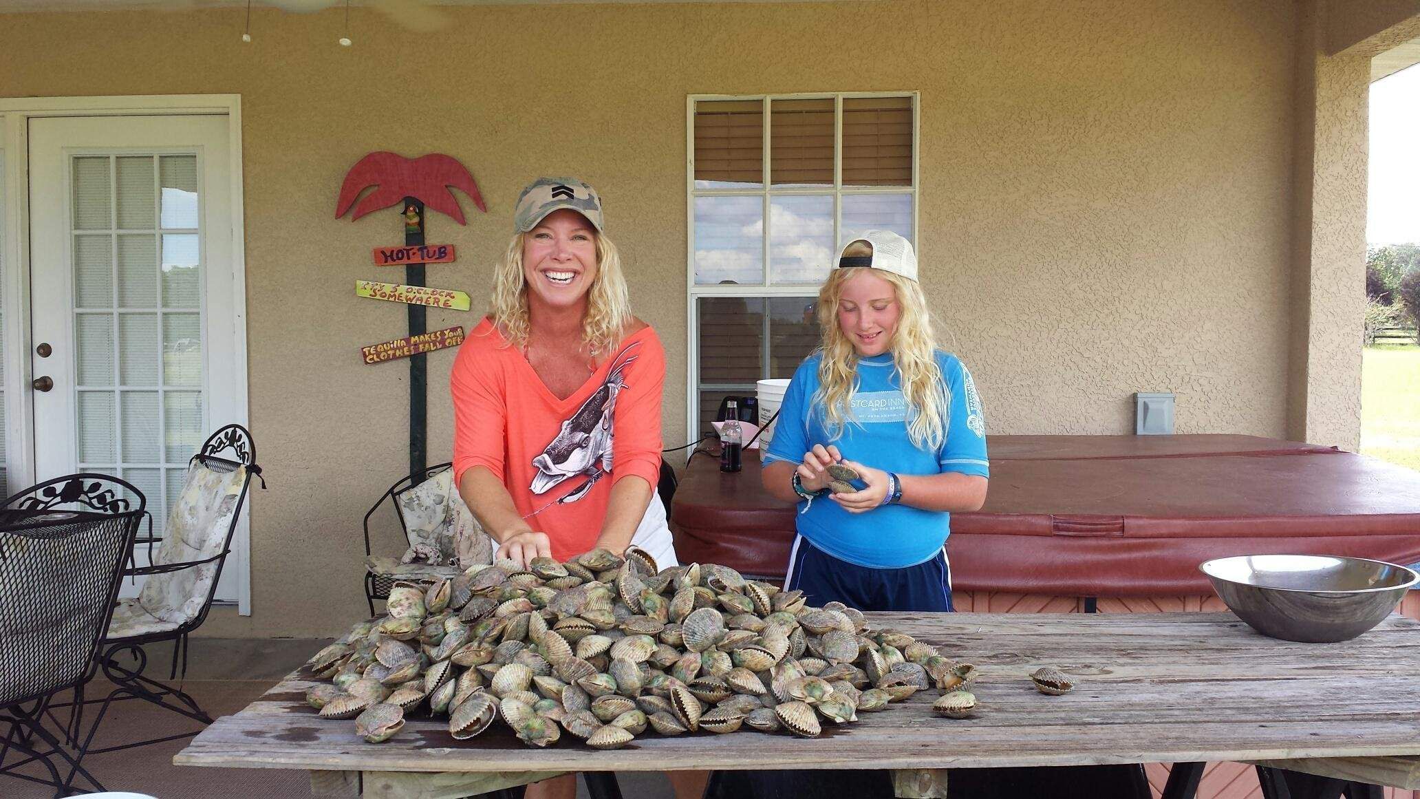 Is Crystal River a nursery for baby bull sharks? We went fishing to find  out.