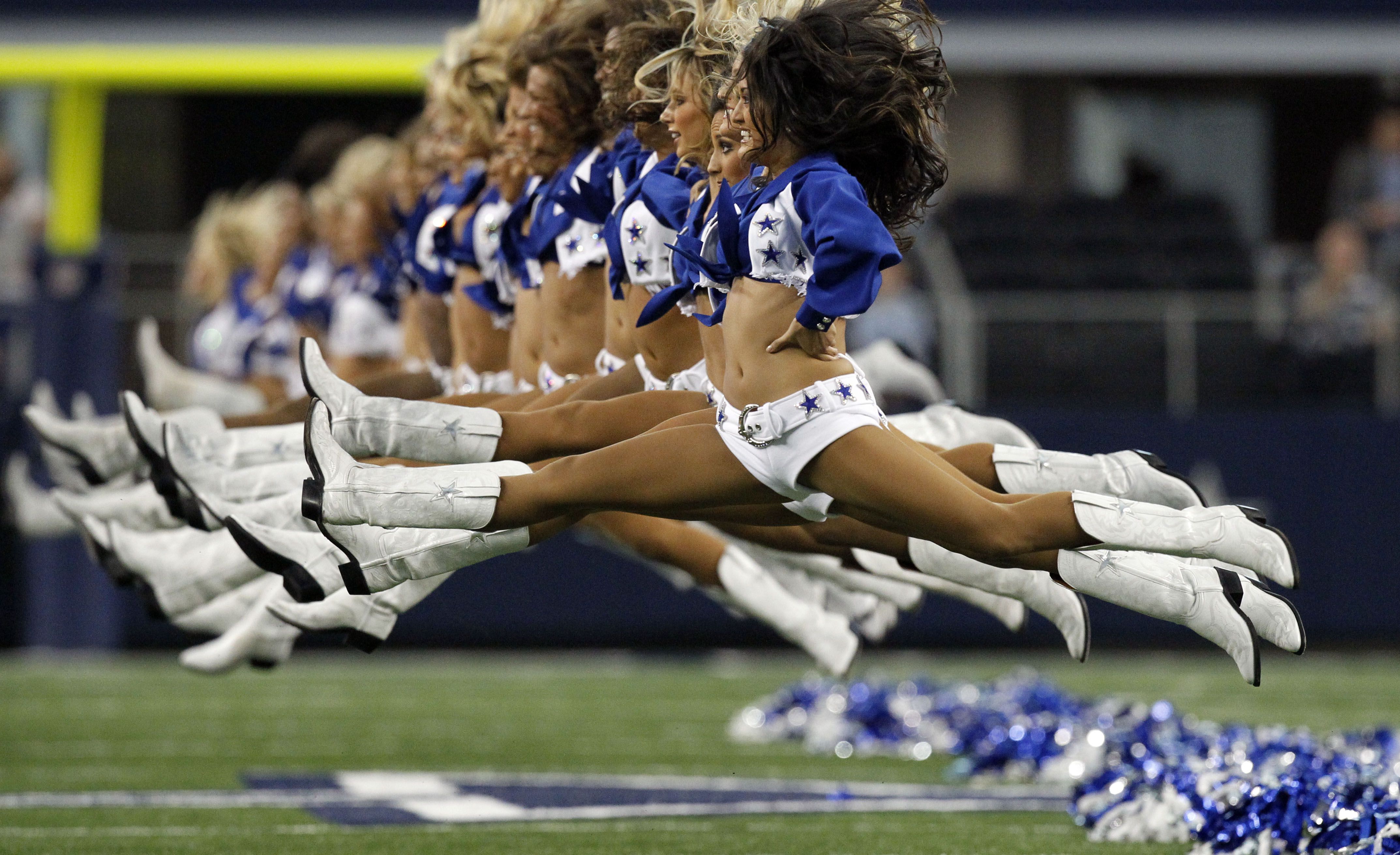 Dallas Cowboys Cheerleaders - He's making a 