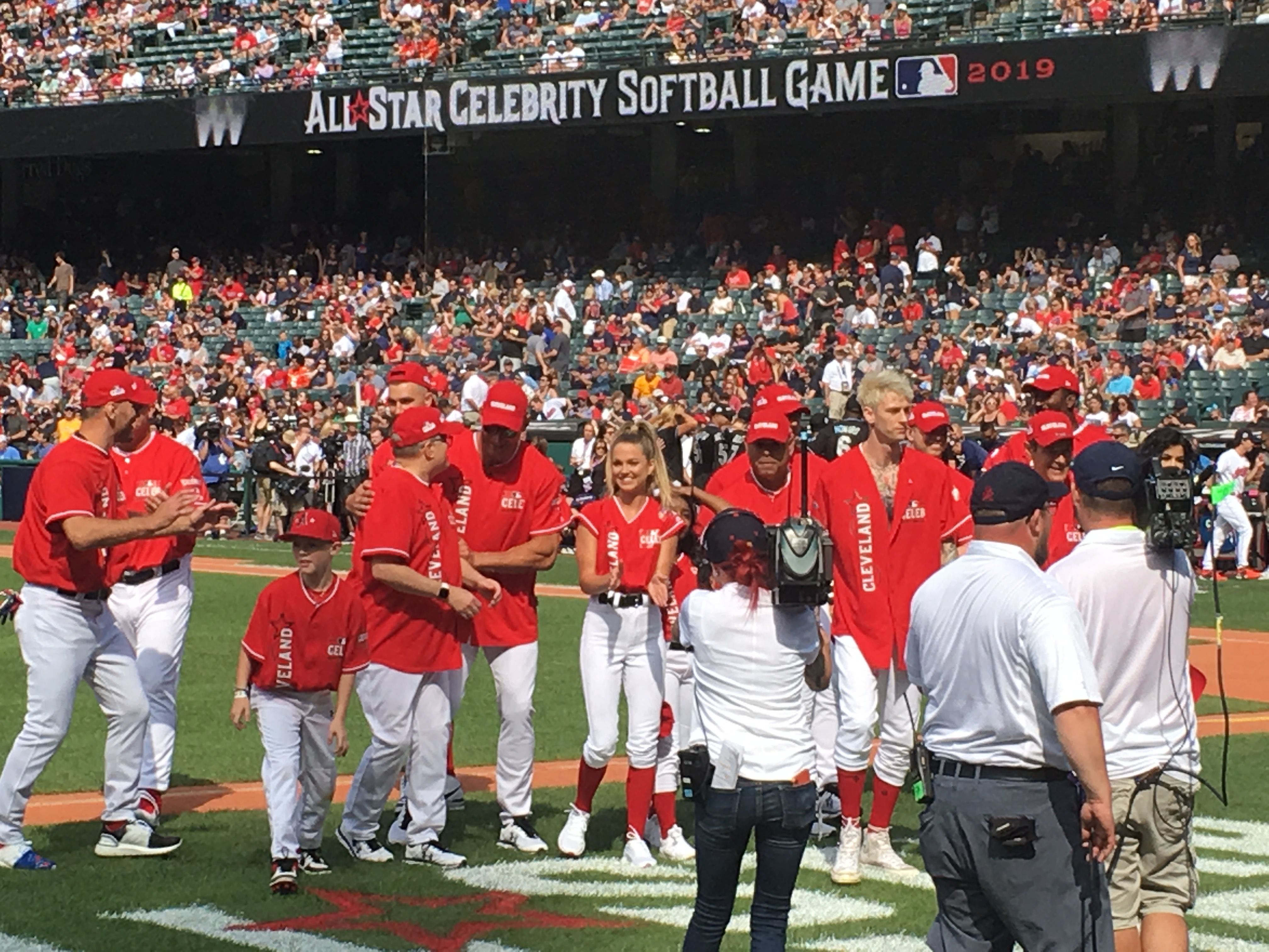 11 memorable moments from MLB All-Star Celebrity Softball Game 