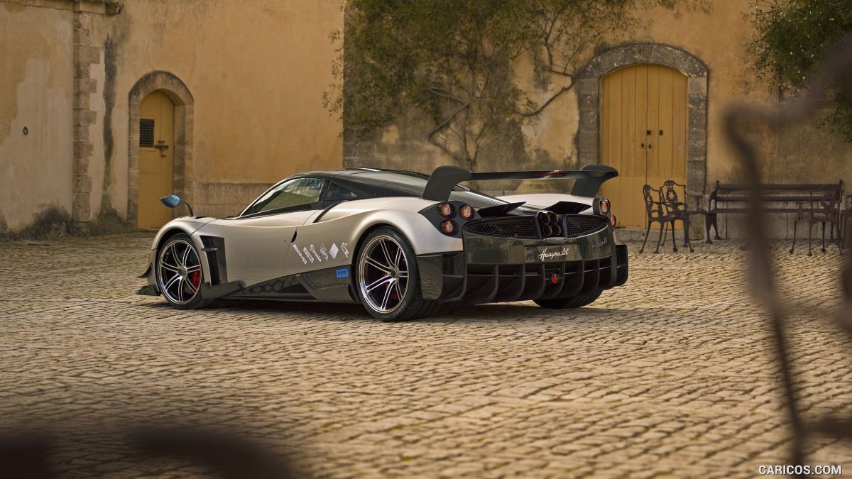 2016_pagani_huayra_bc_19_2560x1440.jpg