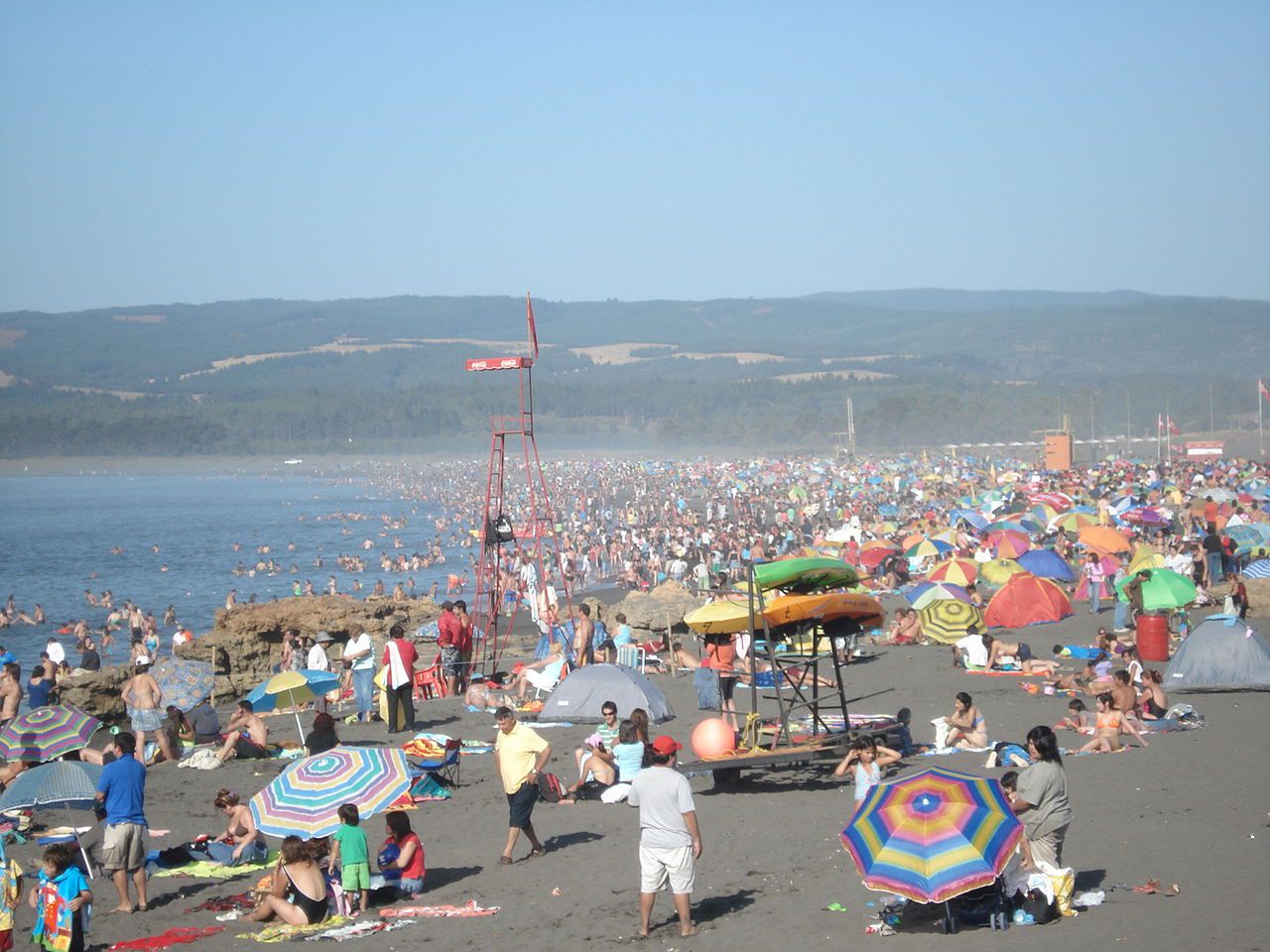 1280px-Pichilemu_Summer2008.jpg