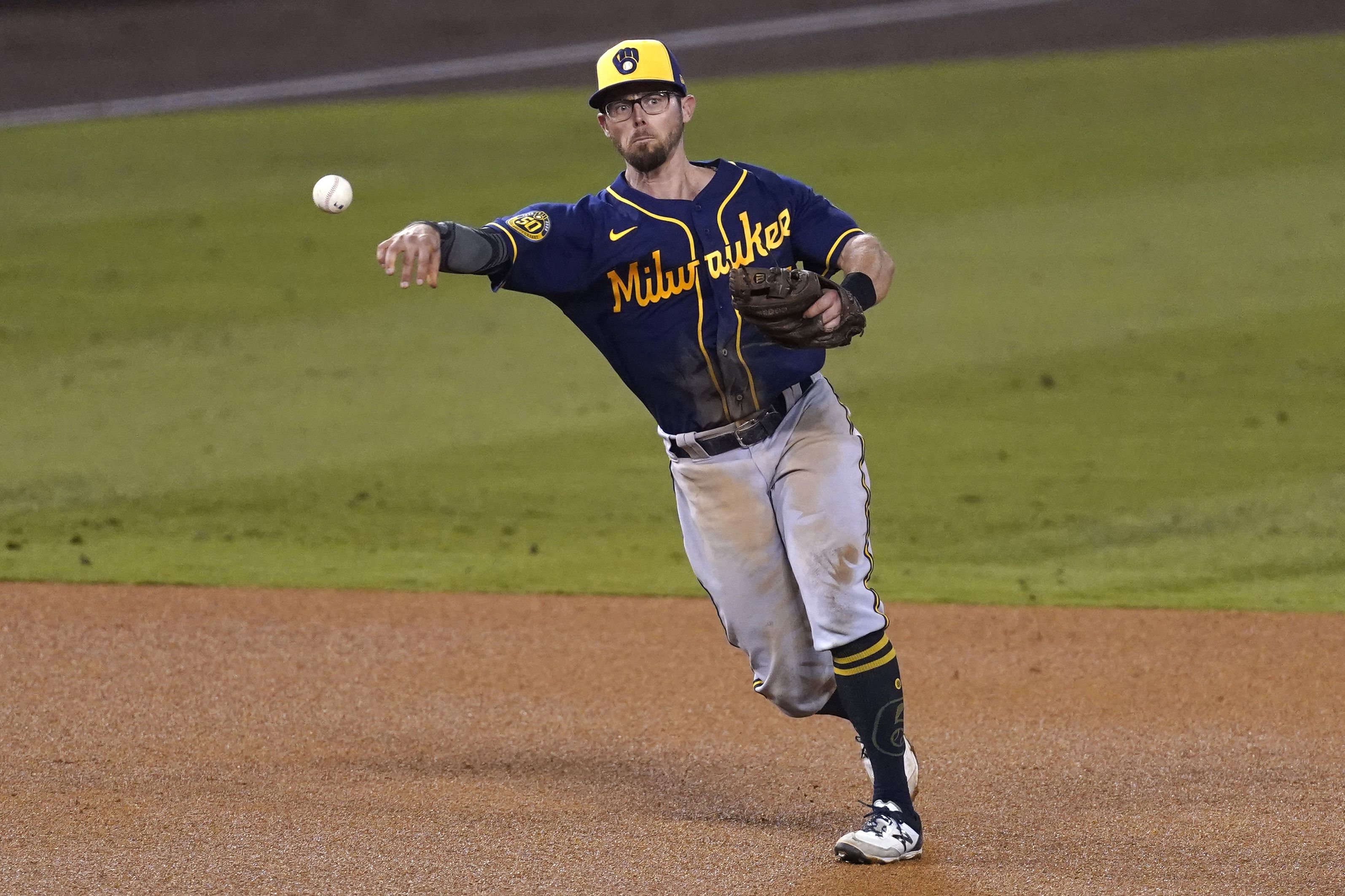 Ryan Braun and Eric Sogard report, giving the Brewers a full squad.