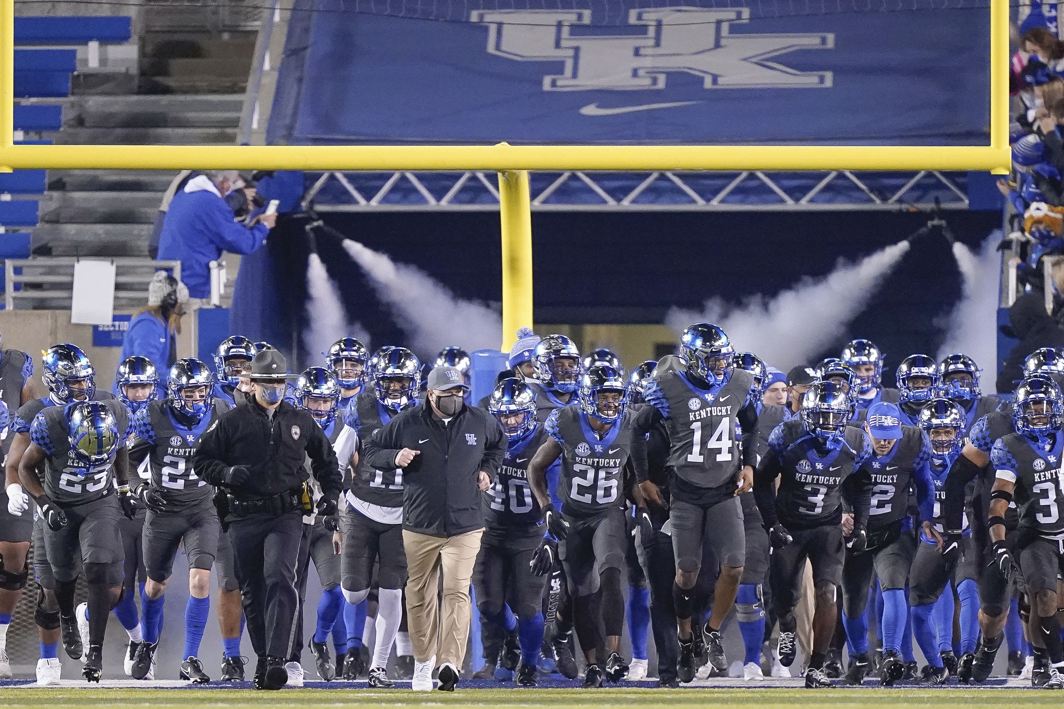 2021 Kentucky quarterbacks: Why Kaiya Sheron could start for UK