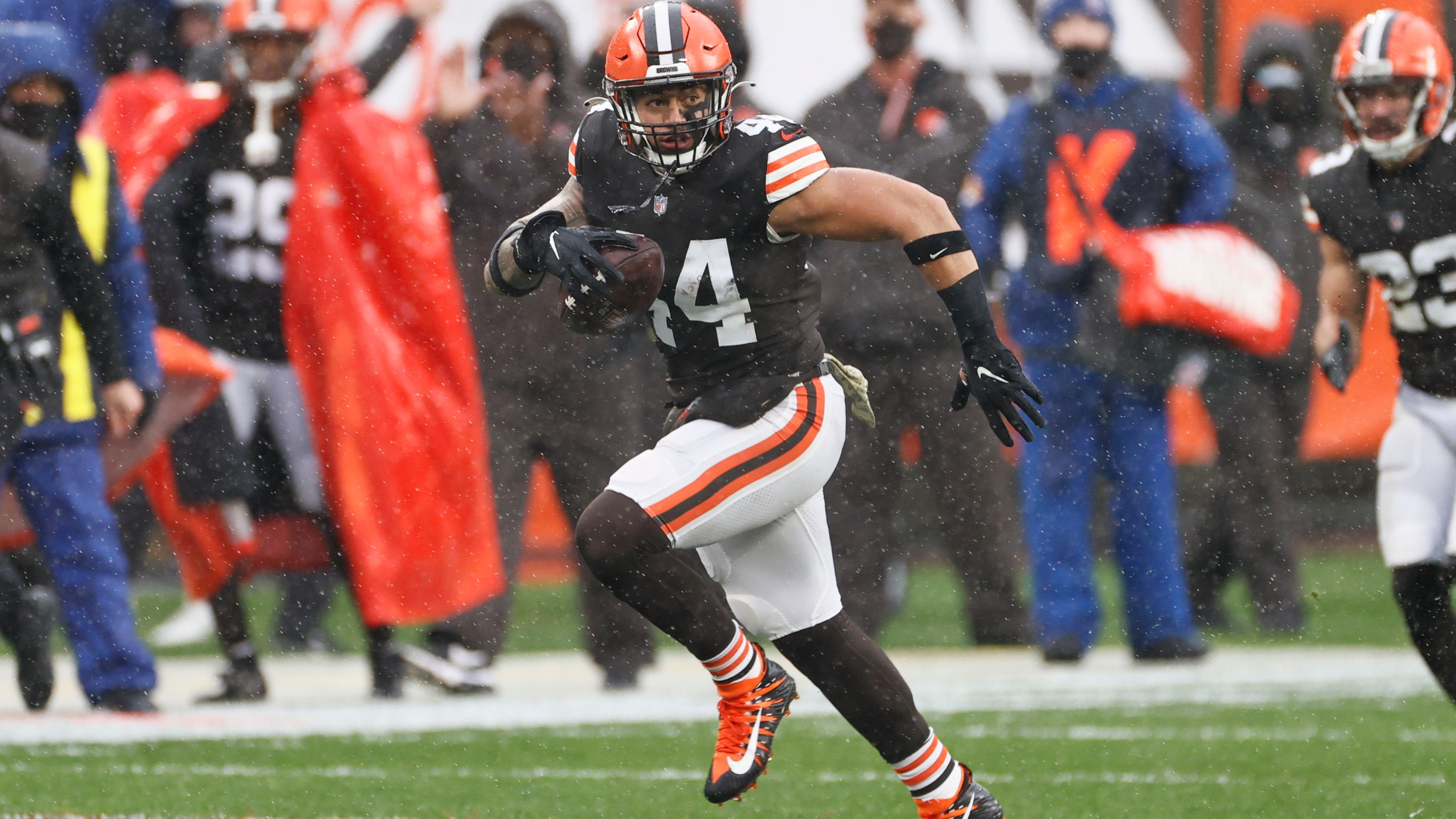 Former BYU linebacker Sione Takitaki scores on 50-yard pick-six