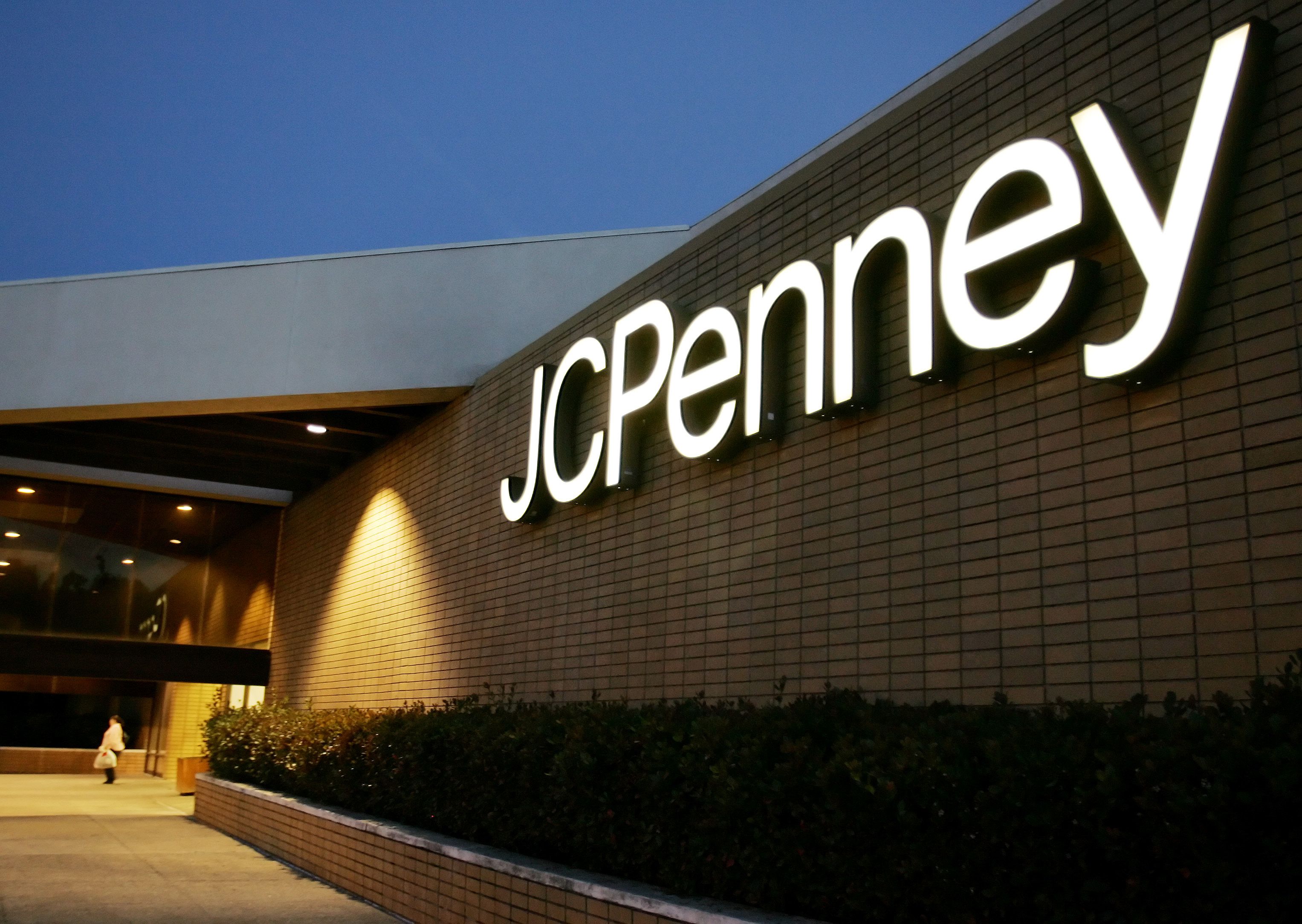 JCPenney announces store closures