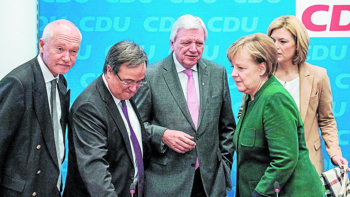 (From L) CDU Managing Director Klaus Schueler