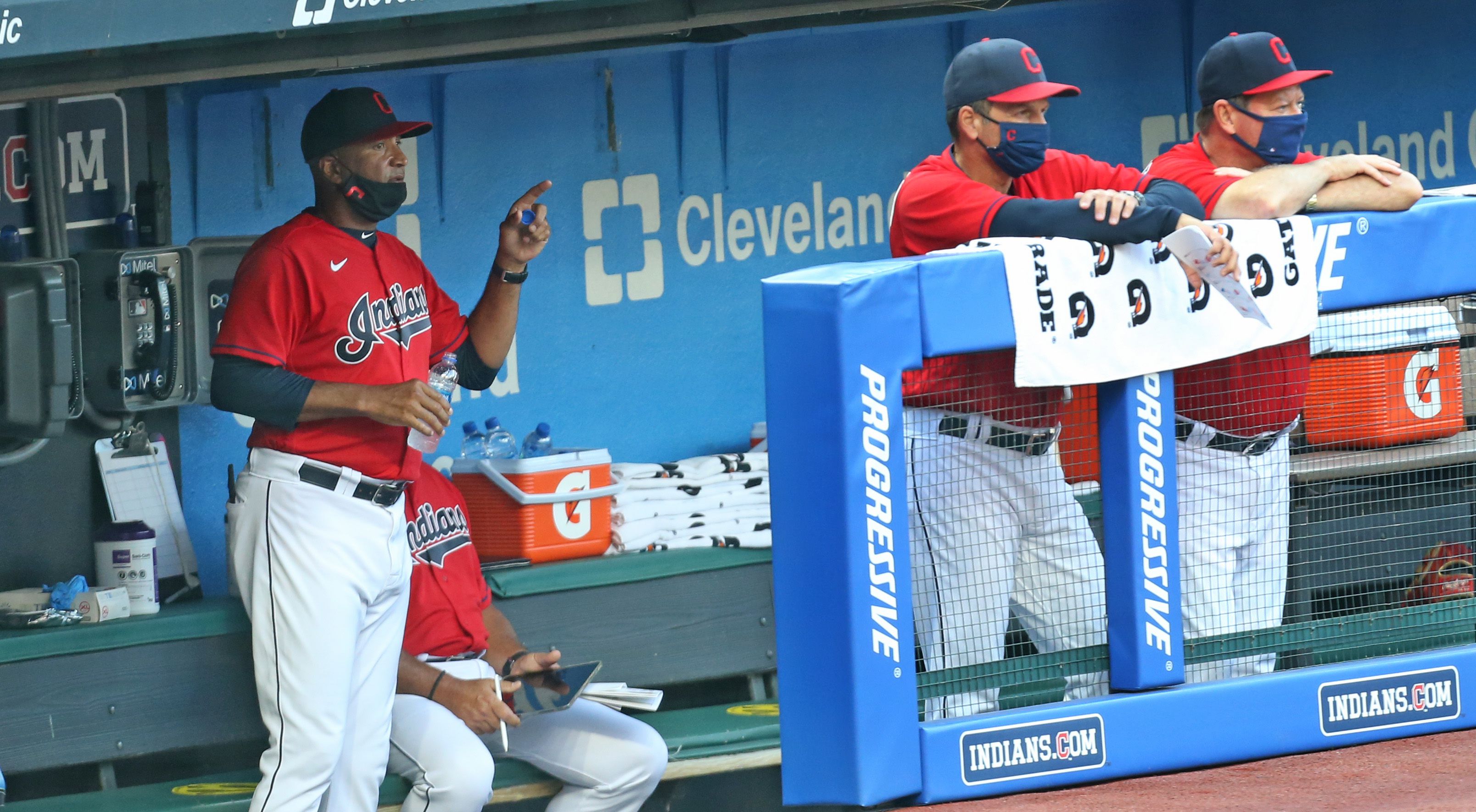 Cleveland Indians 3rd base coach Mike Sarbaugh on Terry Francona