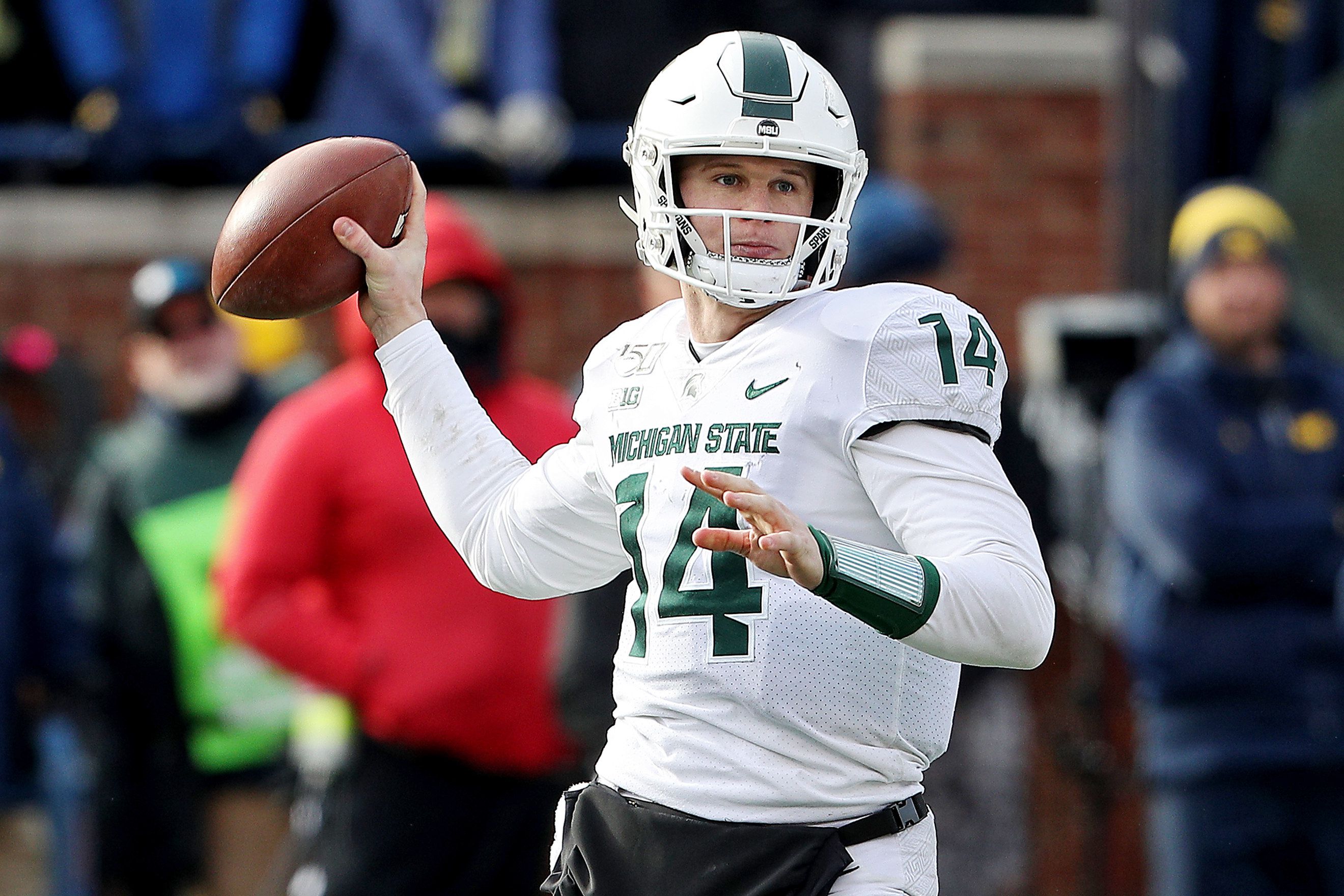 Former Spartan Brian Lewerke signs with New York Giants