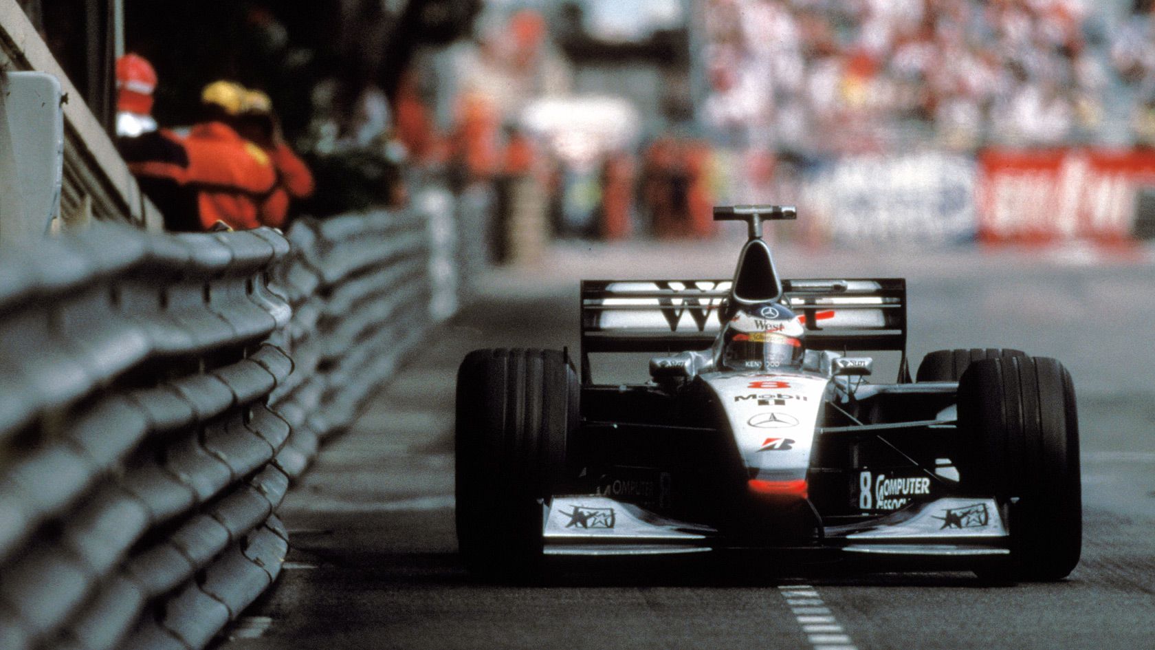 mika-hakkinen-mclaren-mp4-14-monaco-1999.jpg