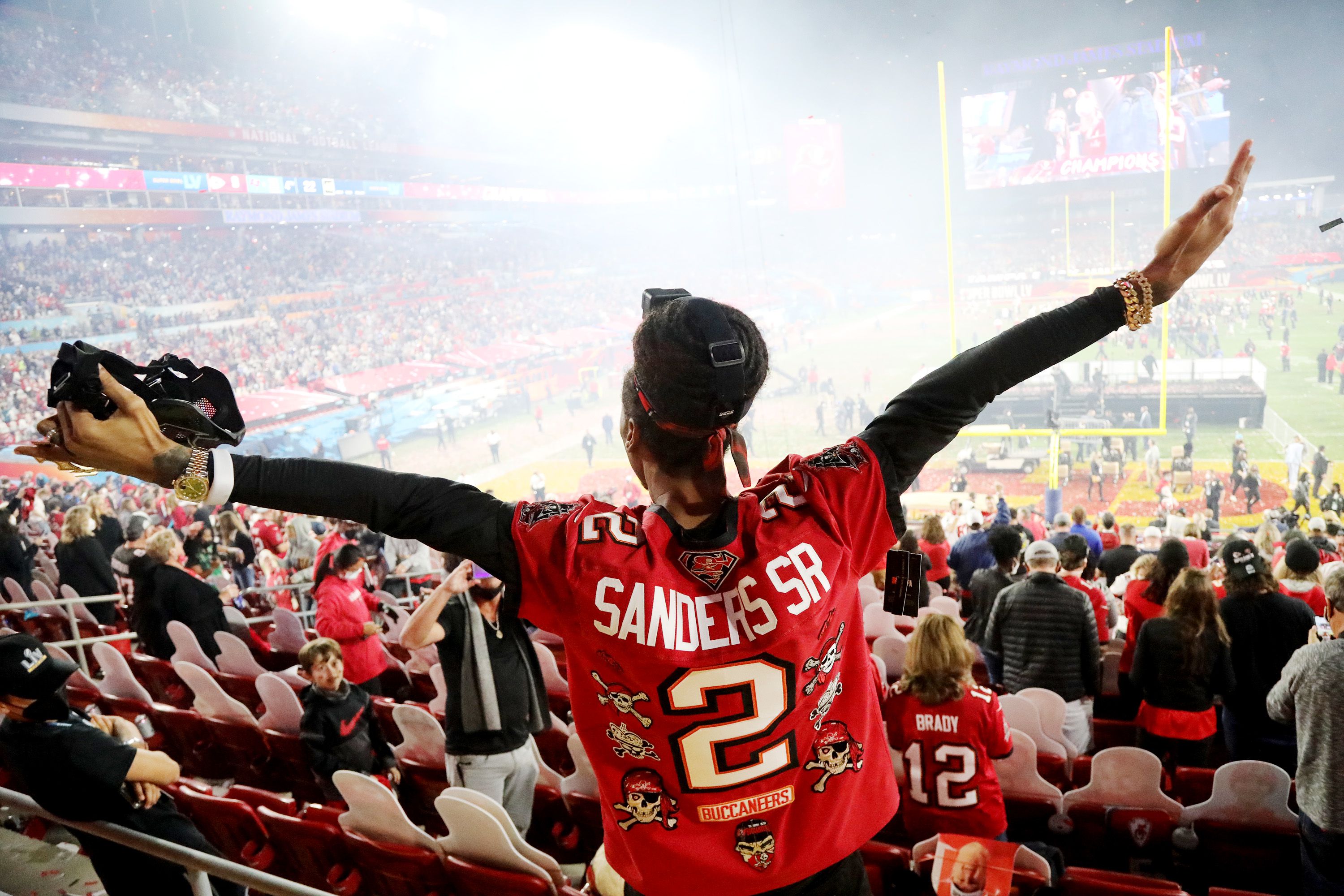 Good Greek Congratulates Tampa Bay Buccaneers On Second Super Bowl