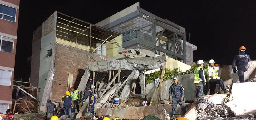 Rescue team work at the Rébsamen school in Mexico City early morning