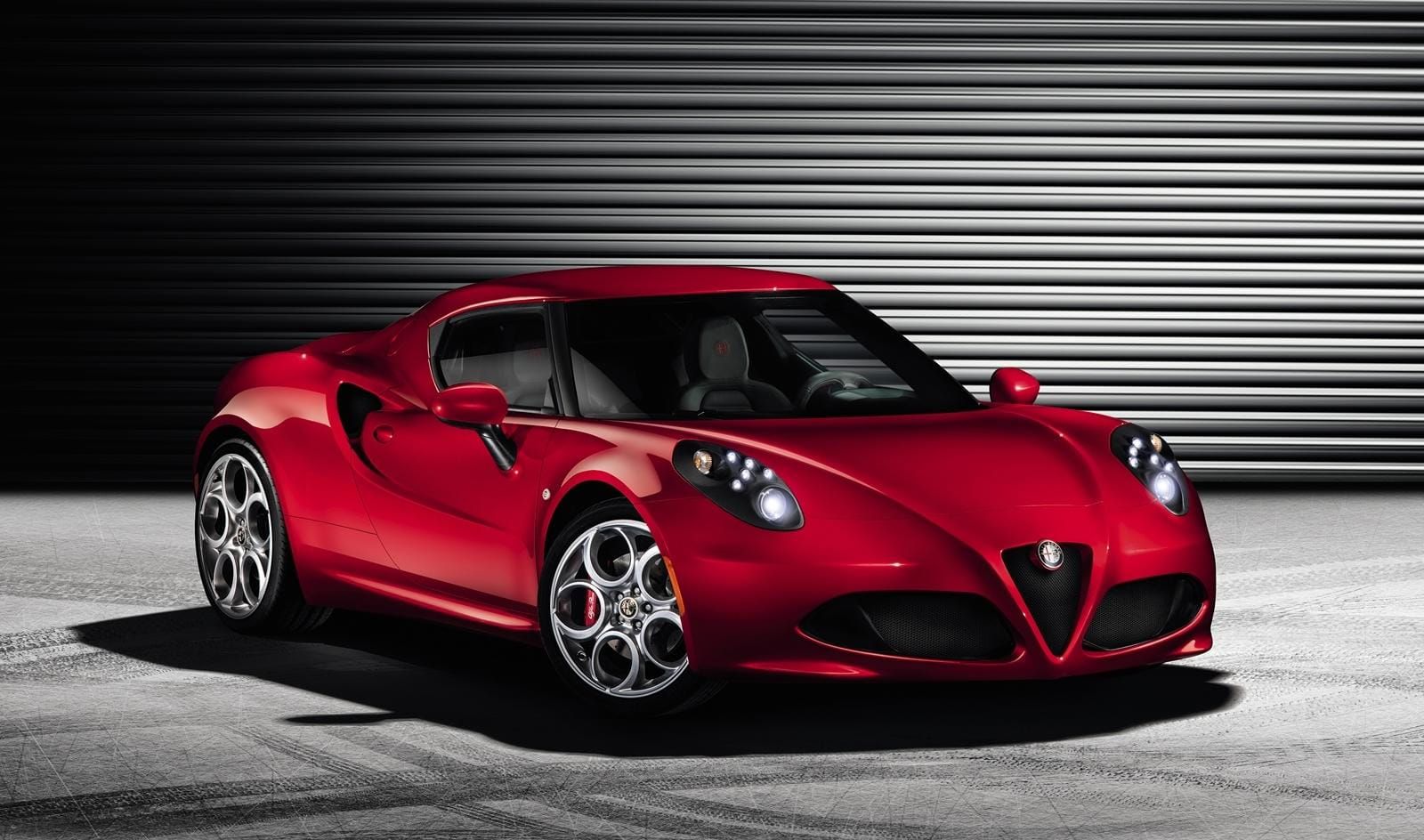 alfa-romeo-4c-ficha-1117-001.jpg