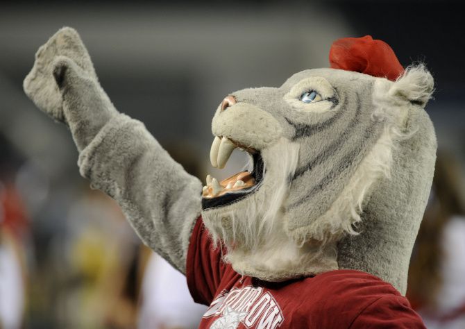 Look: Sports World Reacts To Troubling Mascot Attack News - The