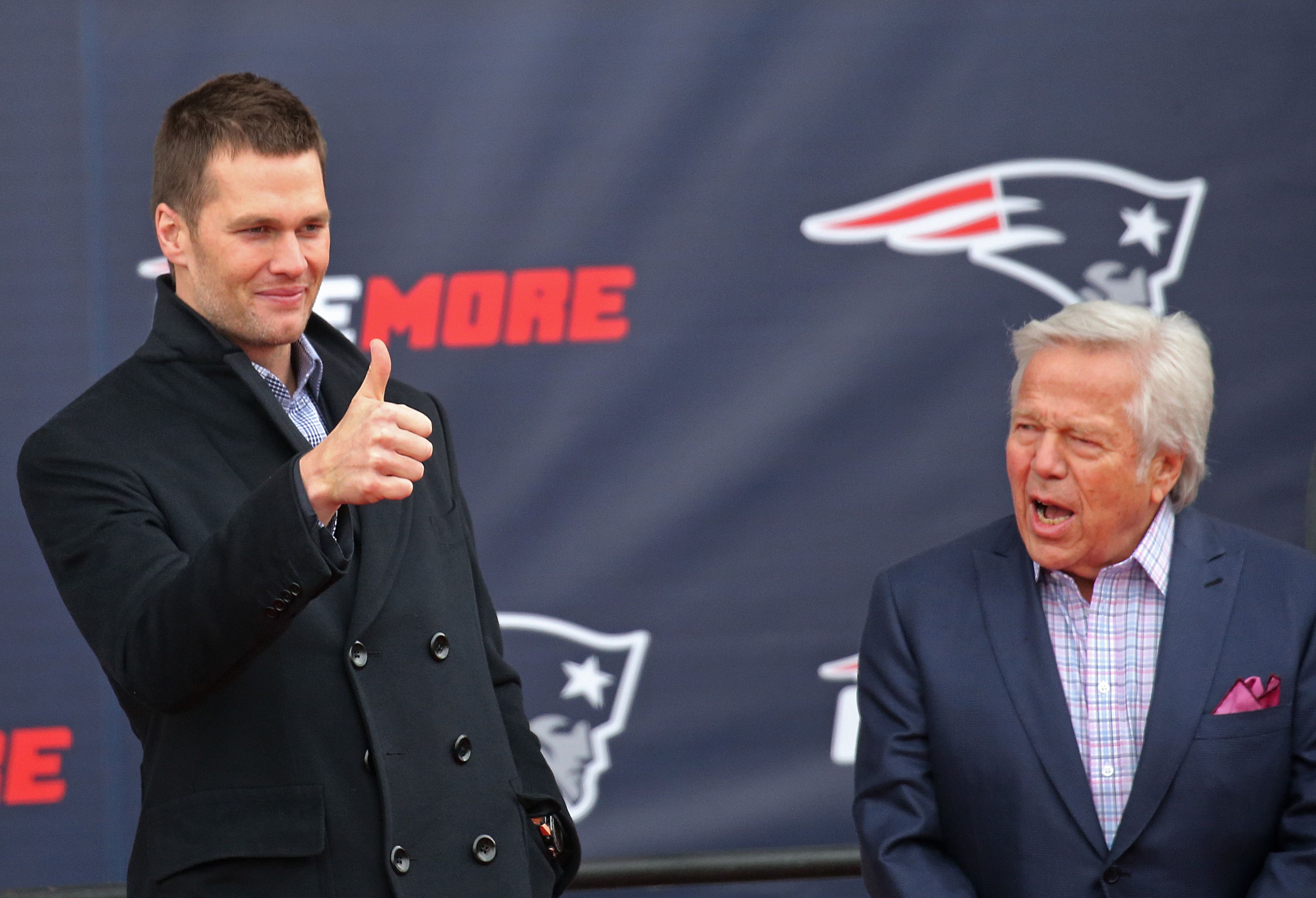 Patriots owner Robert Kraft prays for 1 more season with Tom Brady - Good  Morning America